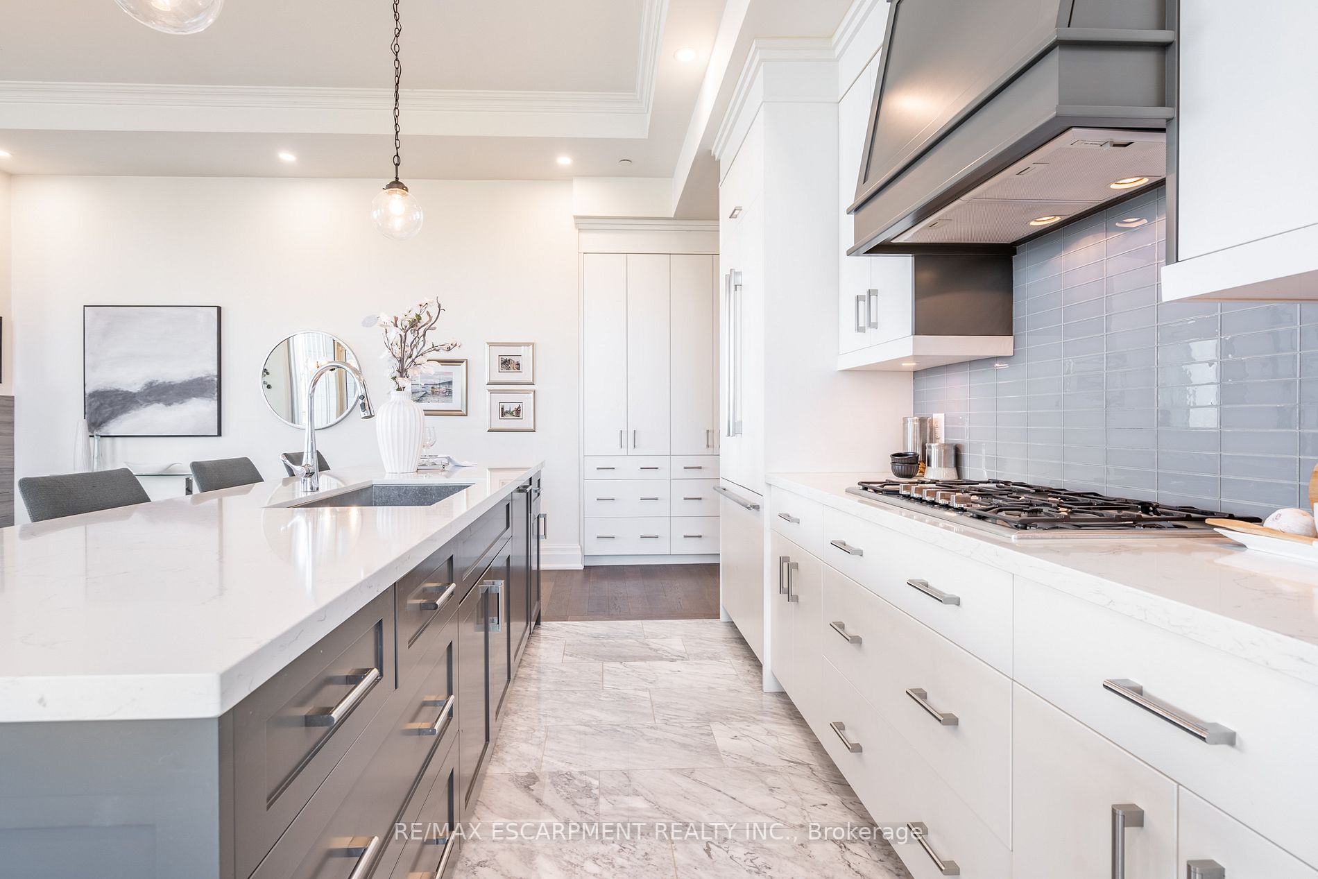 Listing W6005900 - Large Photo # 14