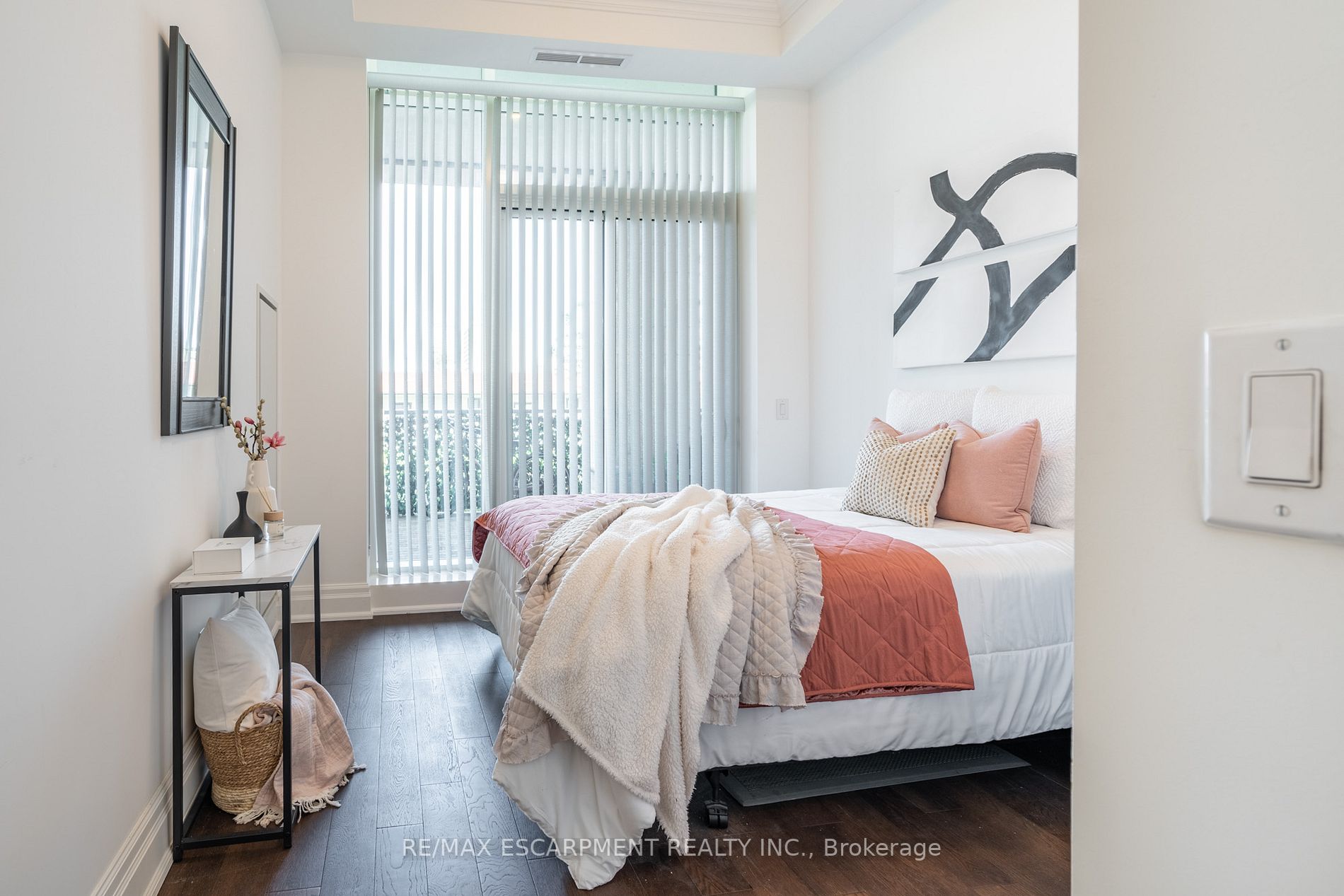 Listing W6005900 - Large Photo # 23