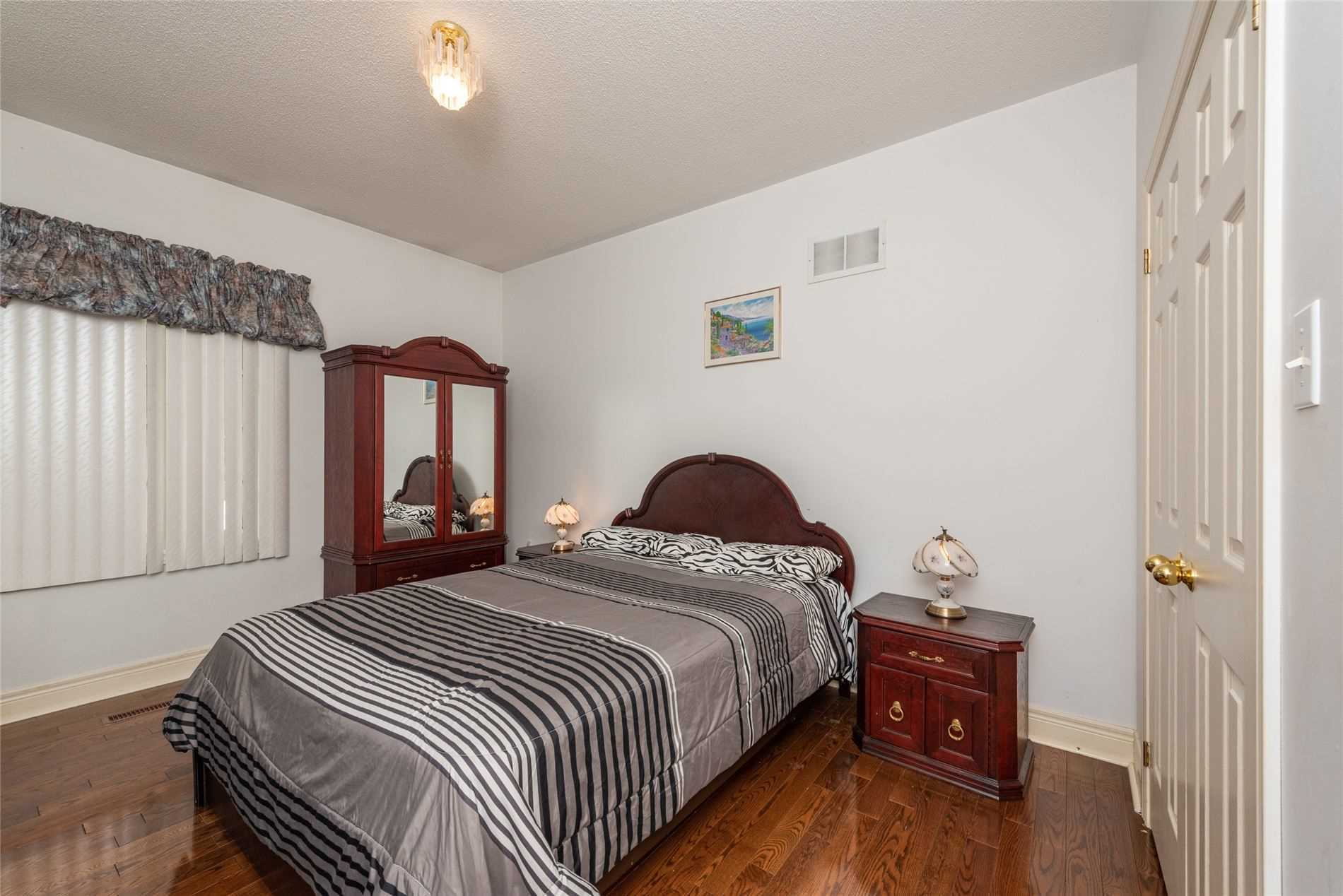 Listing W6005975 - Large Photo # 15