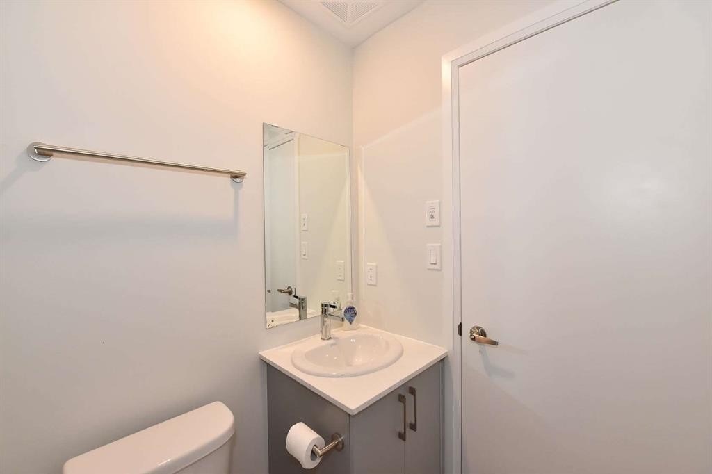 402 The East Mall, #116