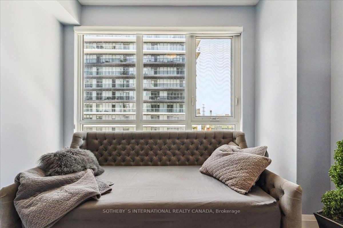 110 Marine Parade Dr, #908