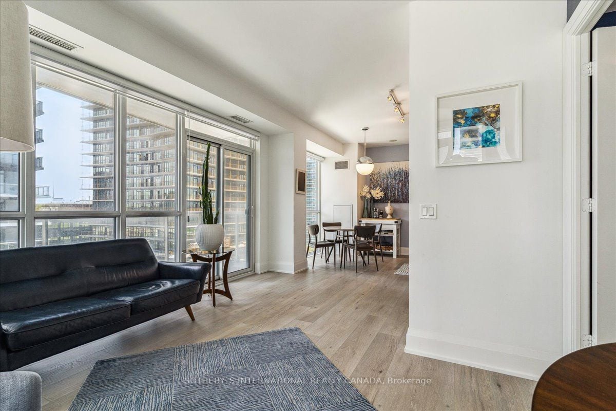 110 Marine Parade Dr, #908