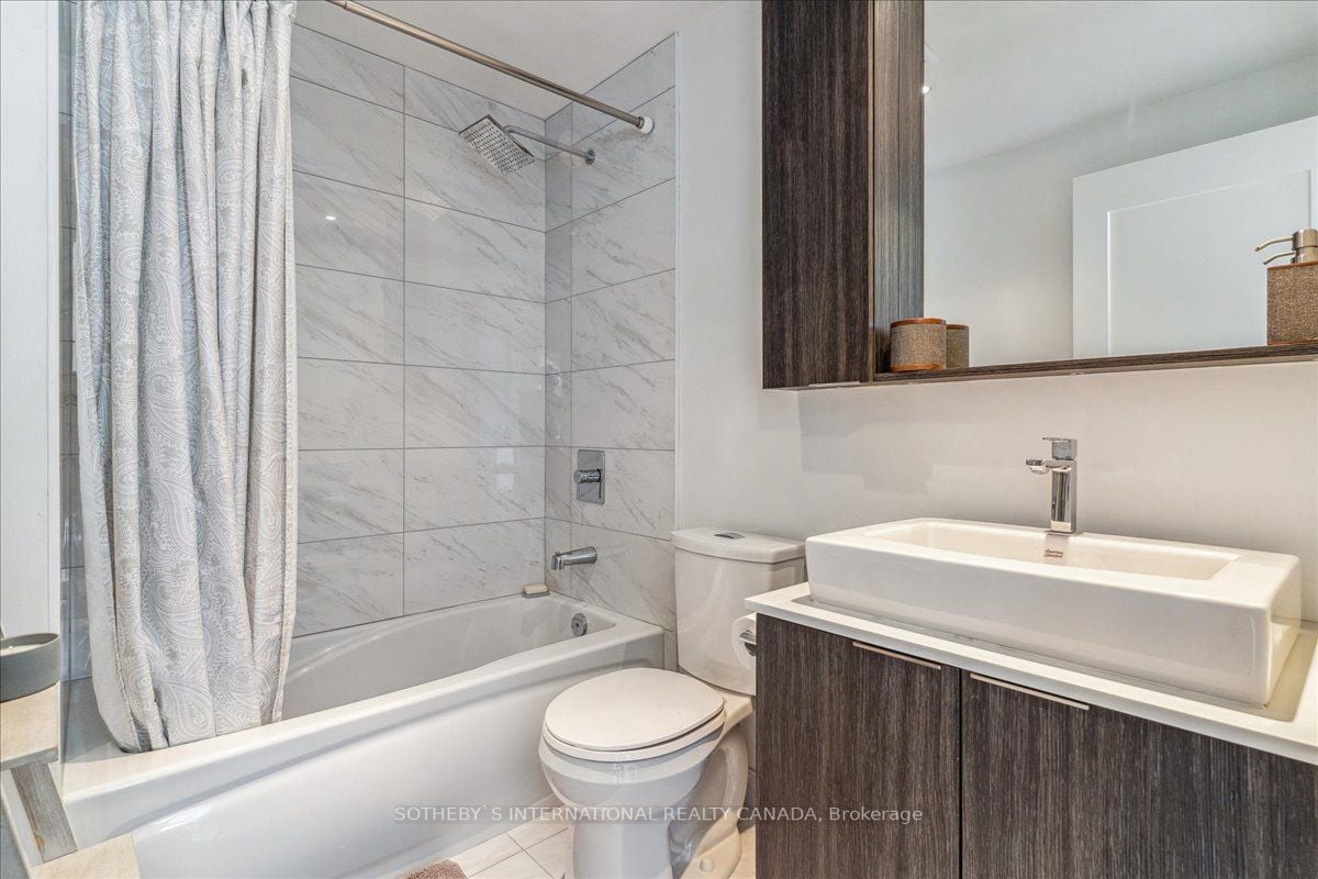 110 Marine Parade Dr, #908