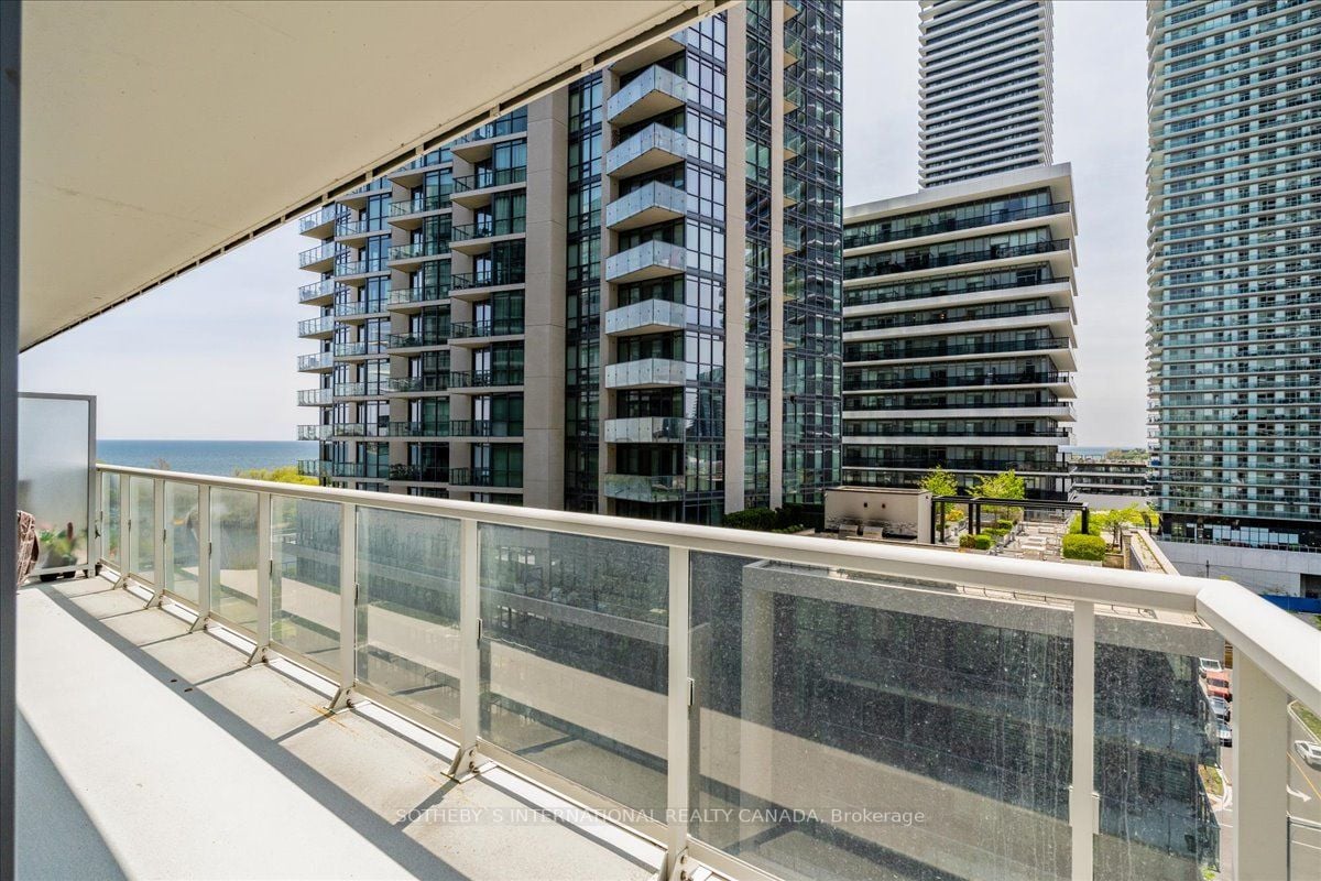 110 Marine Parade Dr, #908