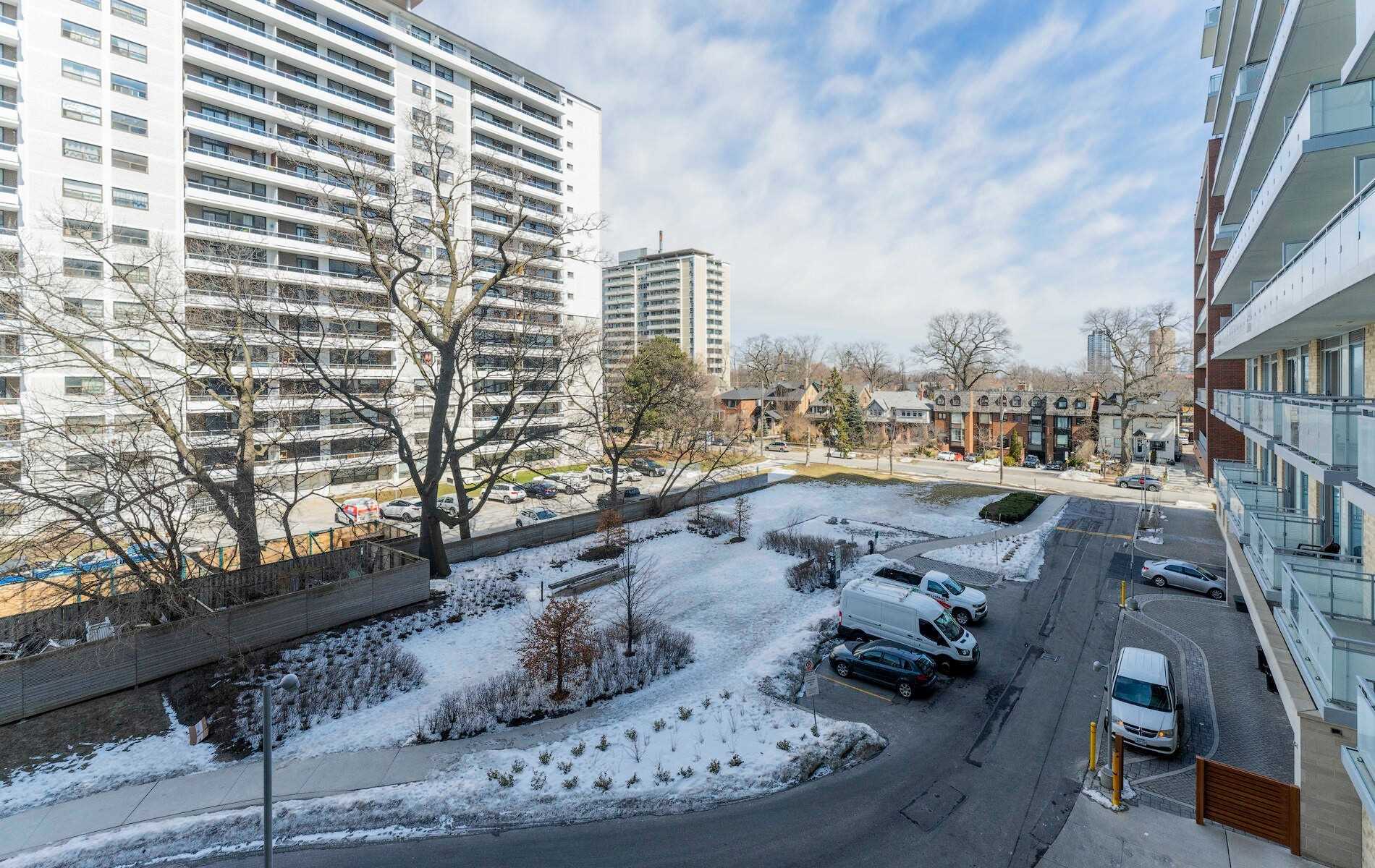1830 Bloor St W, #439