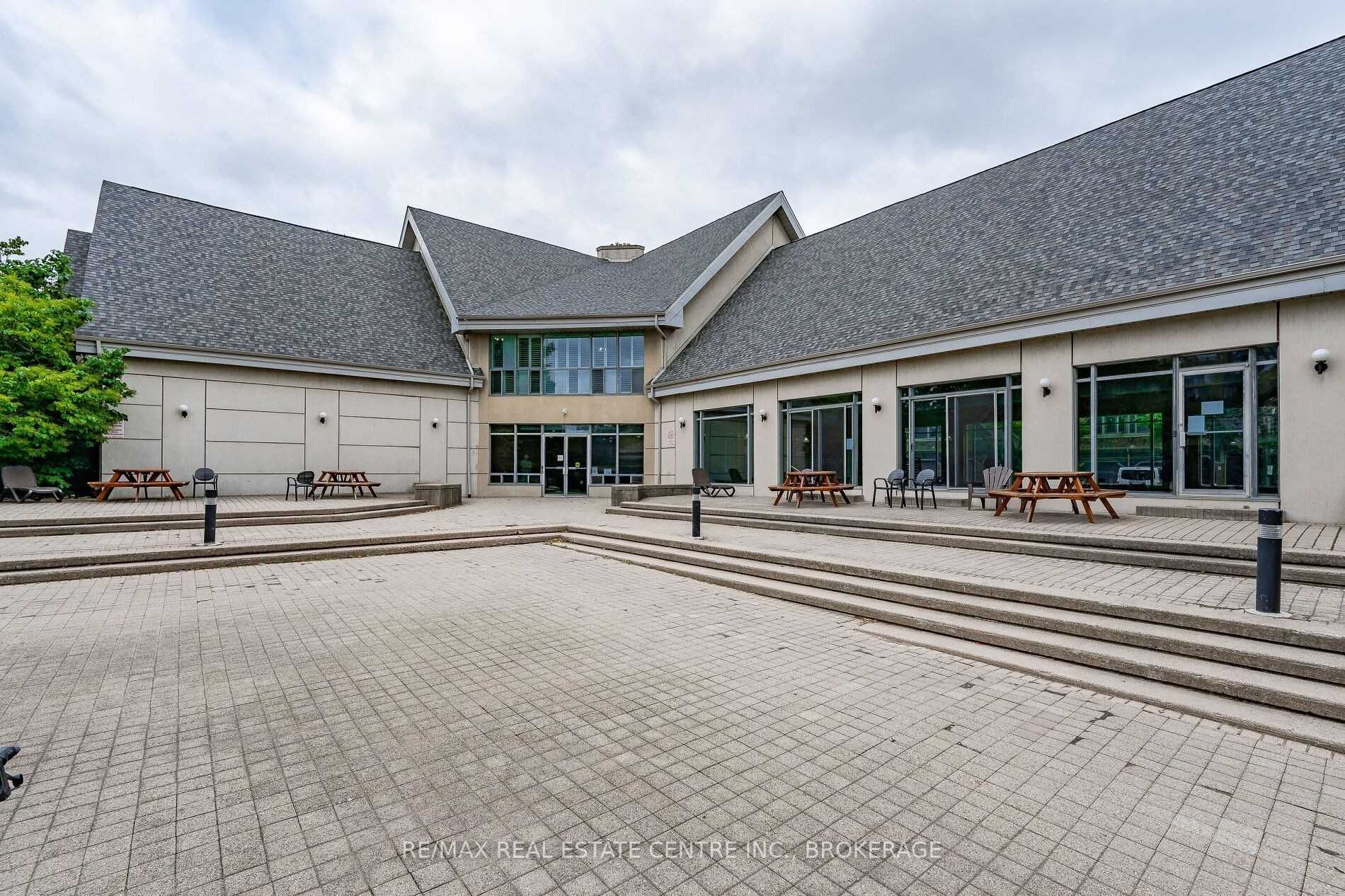 2199 Burnhamthorpe Rd W, #46