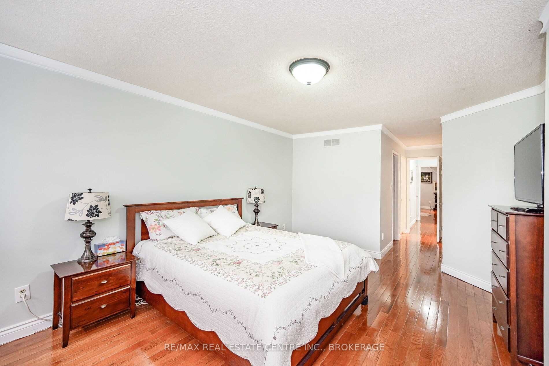 2199 Burnhamthorpe Rd W, #46