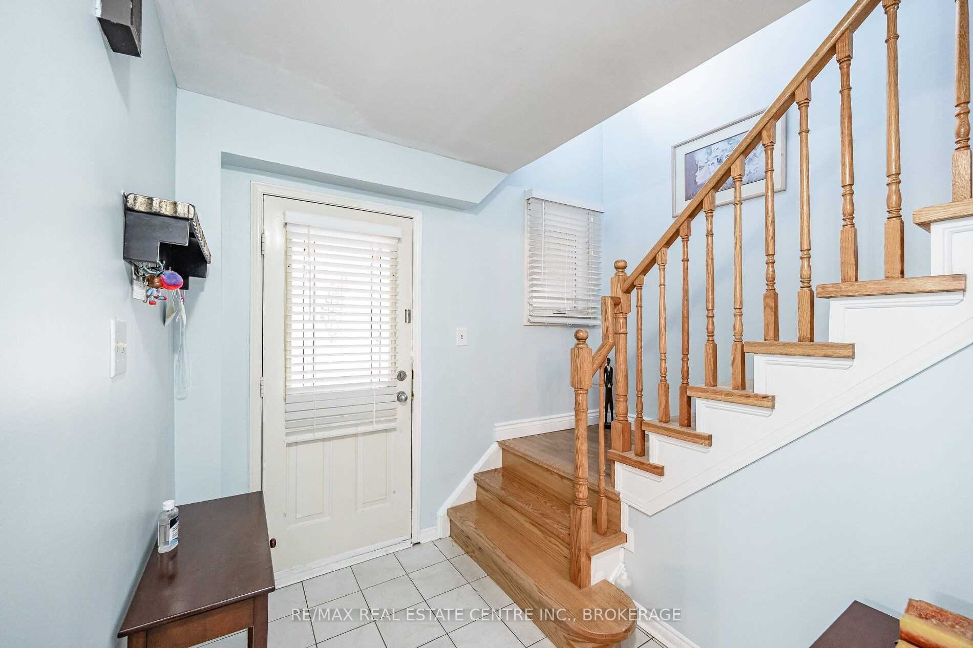 2199 Burnhamthorpe Rd W, #46