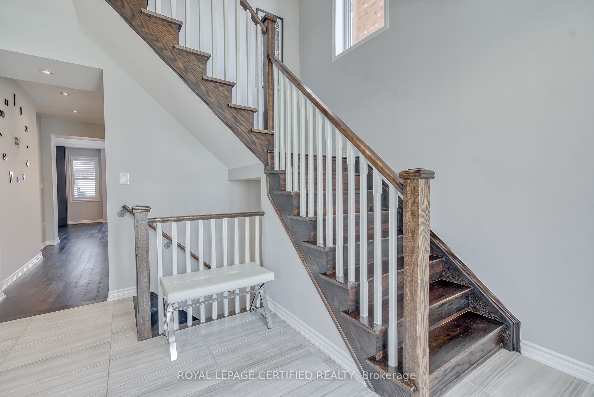 74 Enford Cres