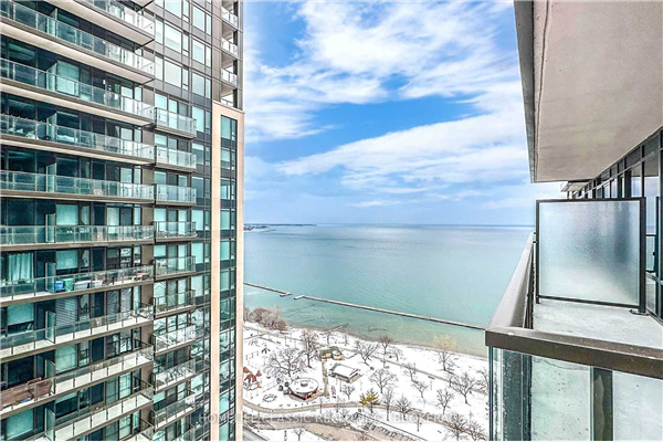 1928 Lake Shore Blvd W 1928 Lake Shore Blvd W