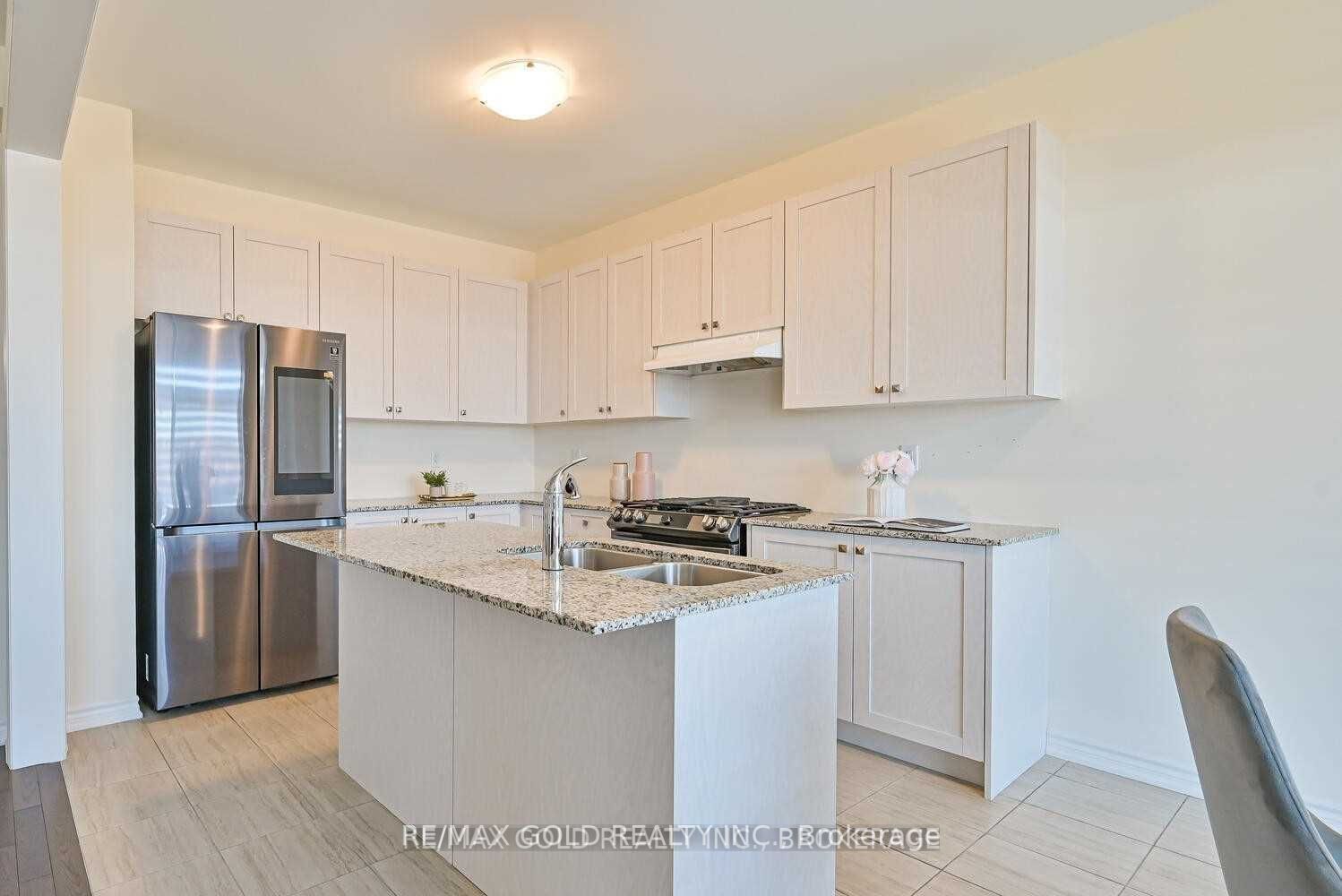 13 Eberly Woods Dr