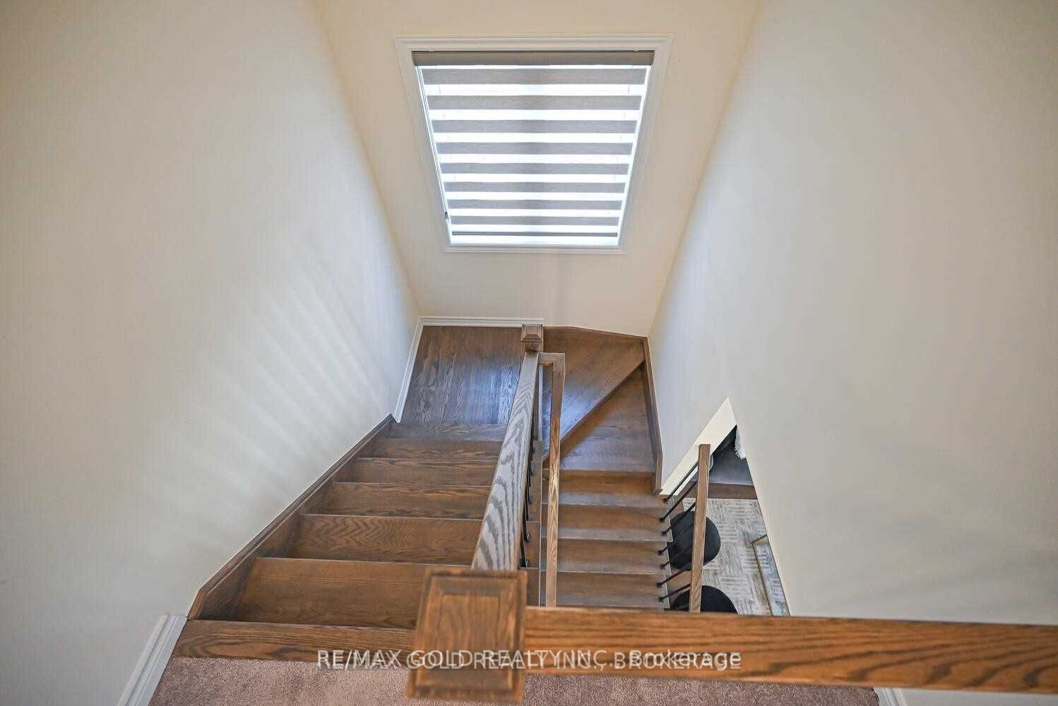 13 Eberly Woods Dr