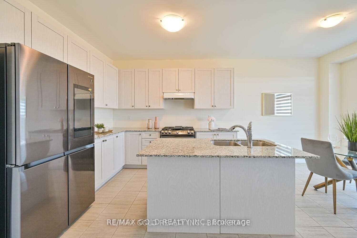 13 Eberly Woods Dr