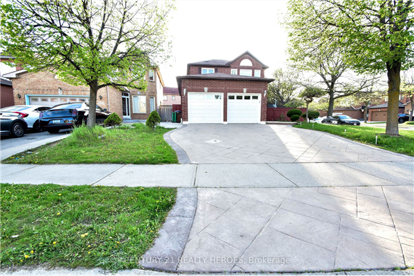 4 Cedarwood Cres W, Brampton