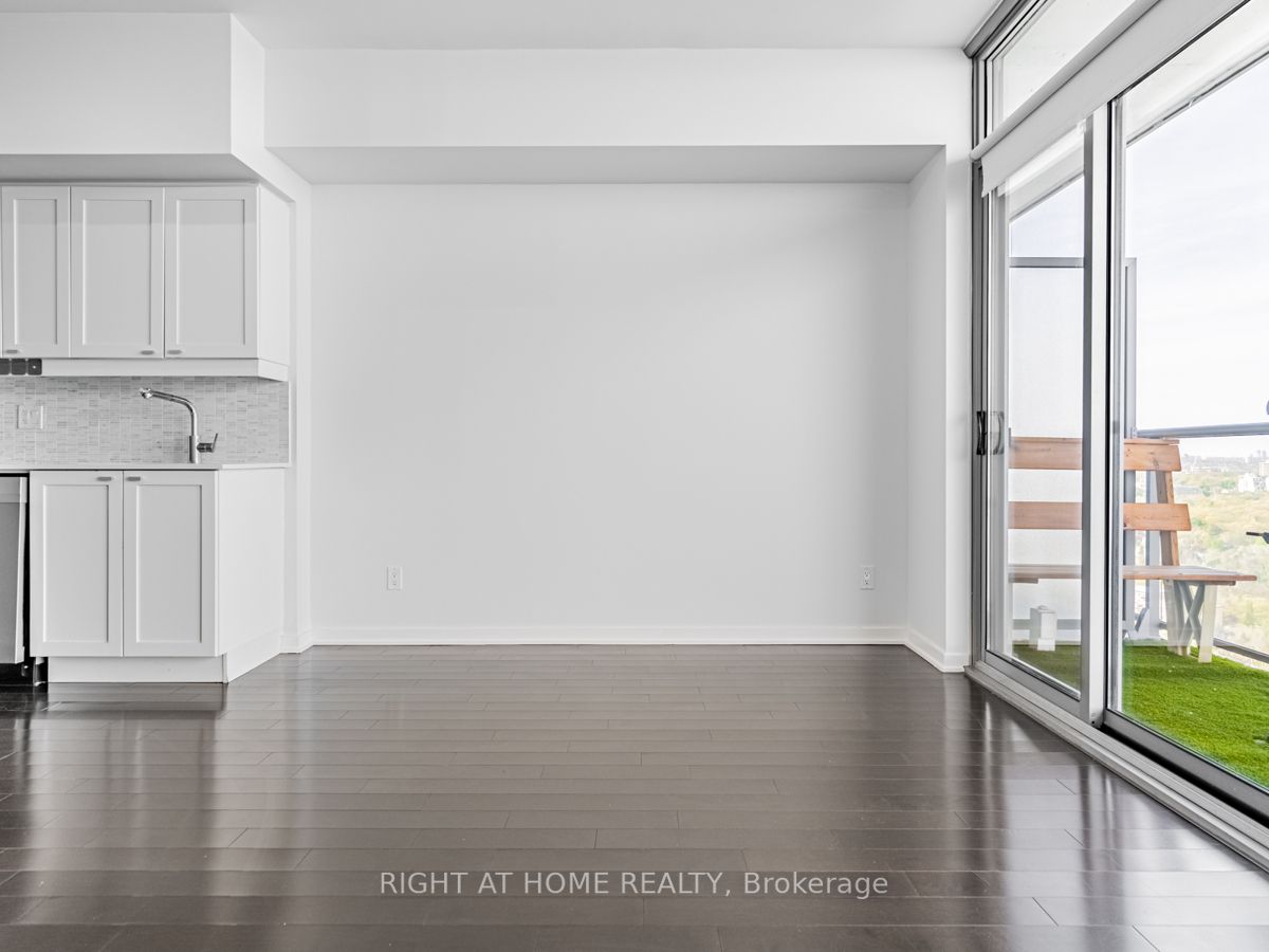 Listing W6008032 - Large Photo # 13