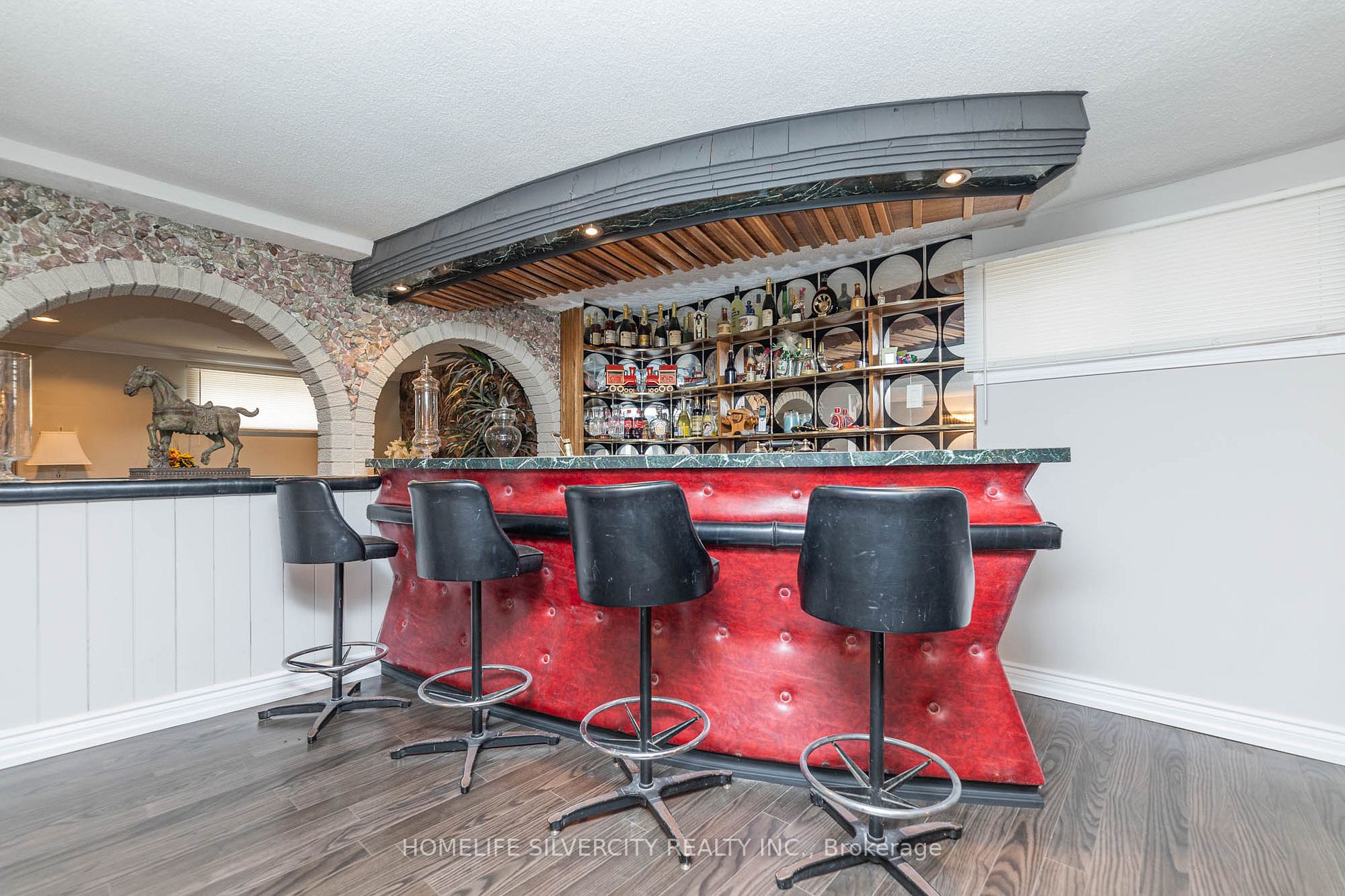 Listing W6008452 - Large Photo # 27