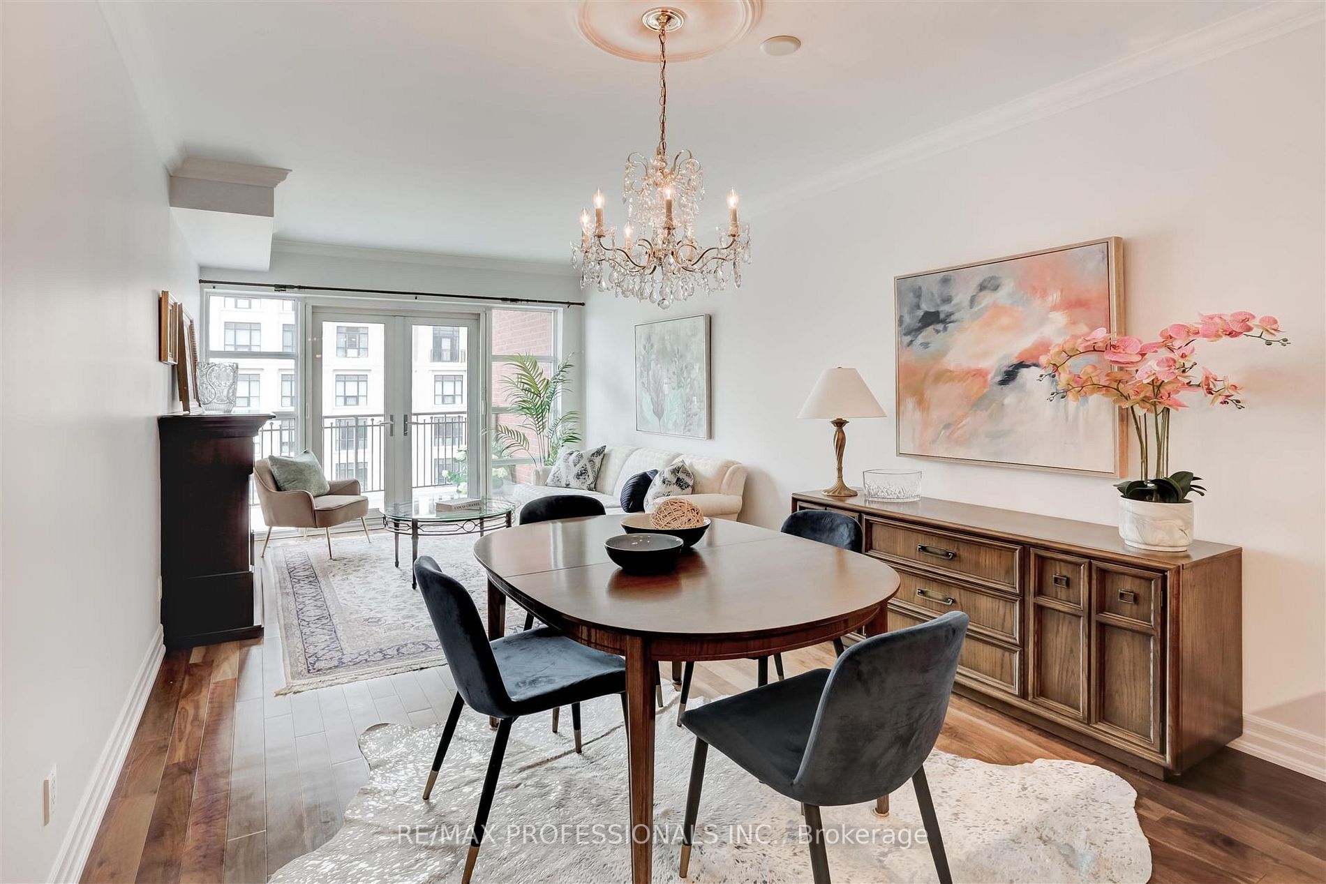 2855 Bloor St W, #621
