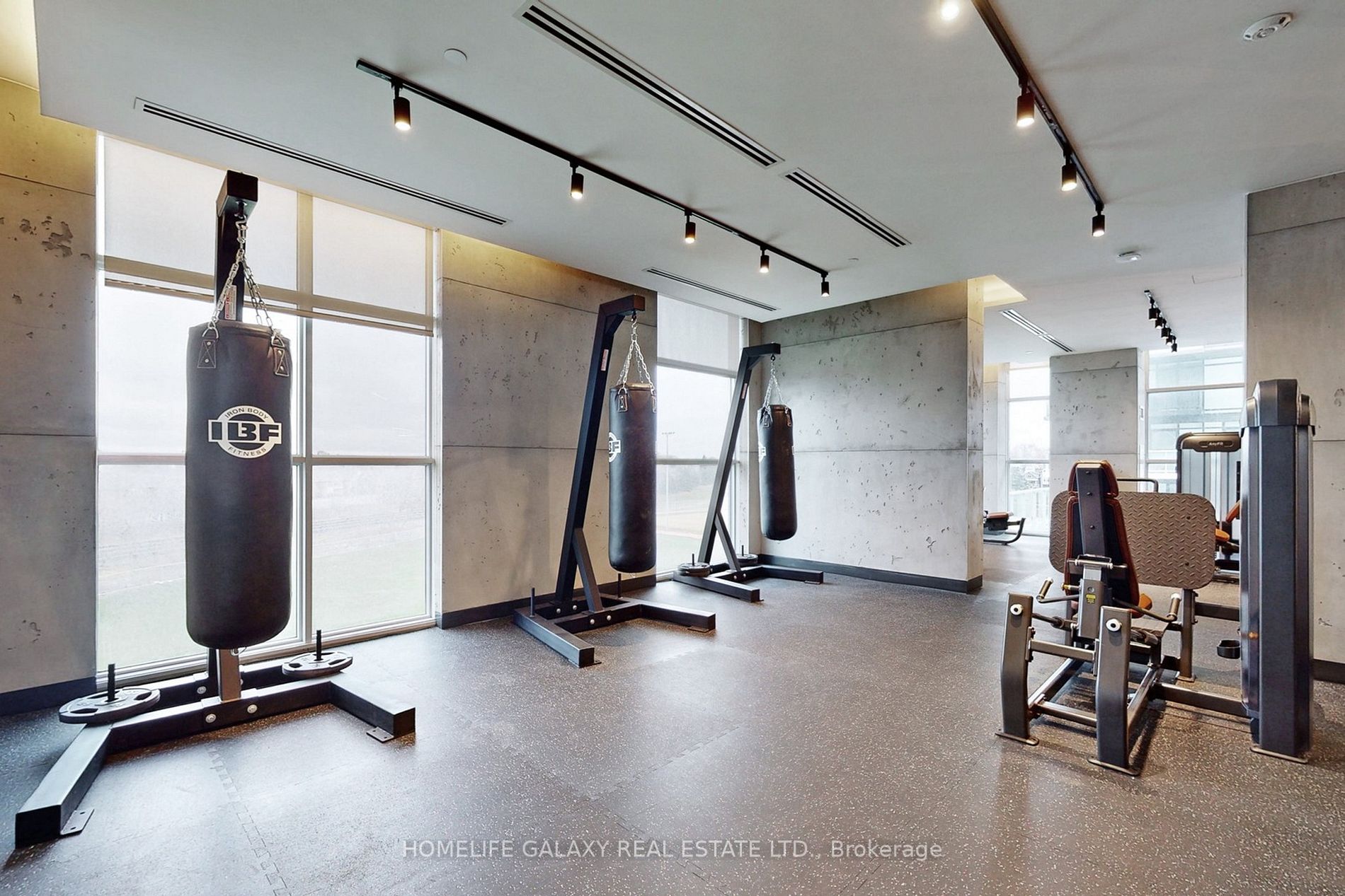 251 Manitoba St, #101