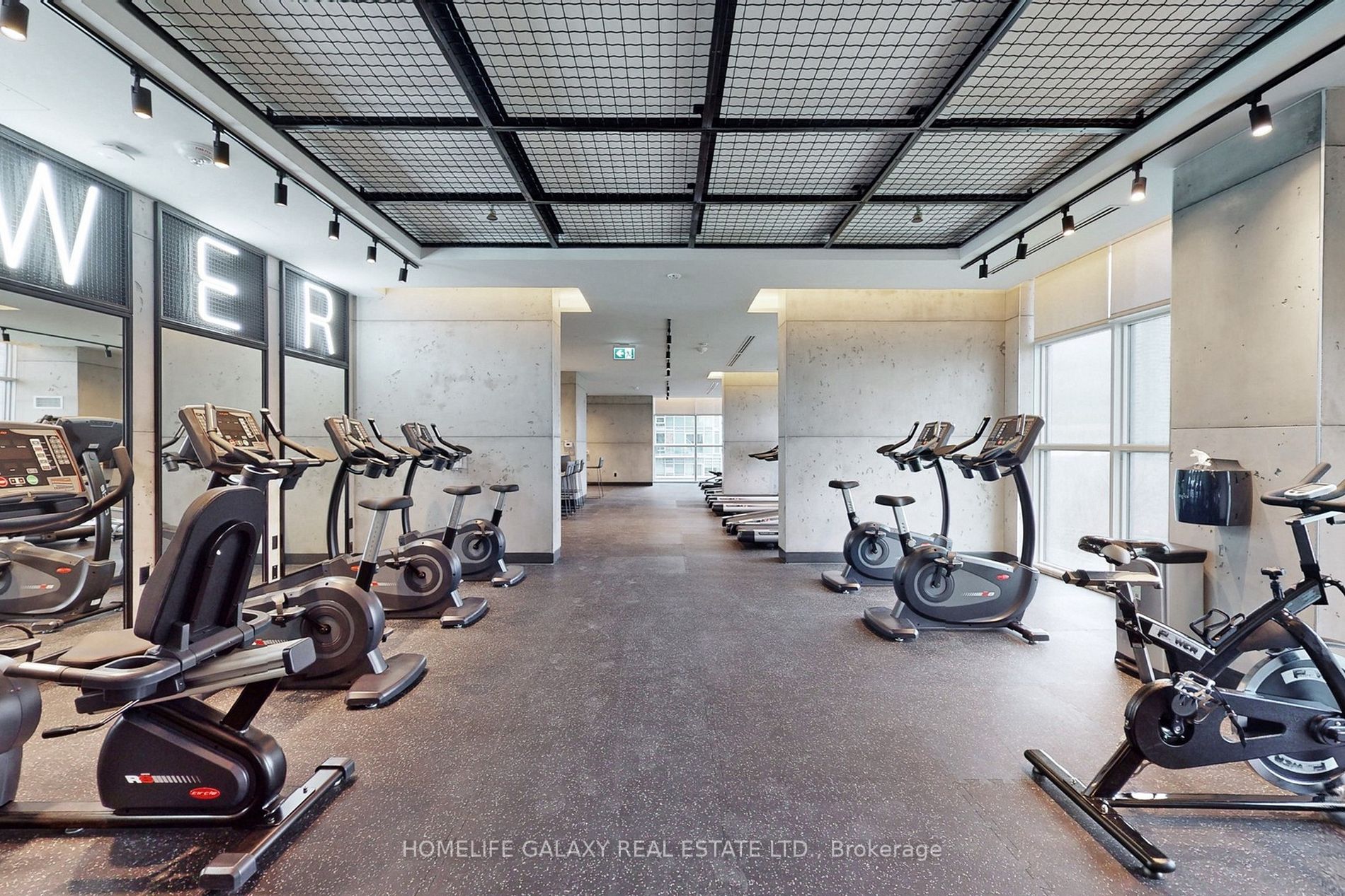 251 Manitoba St, #101