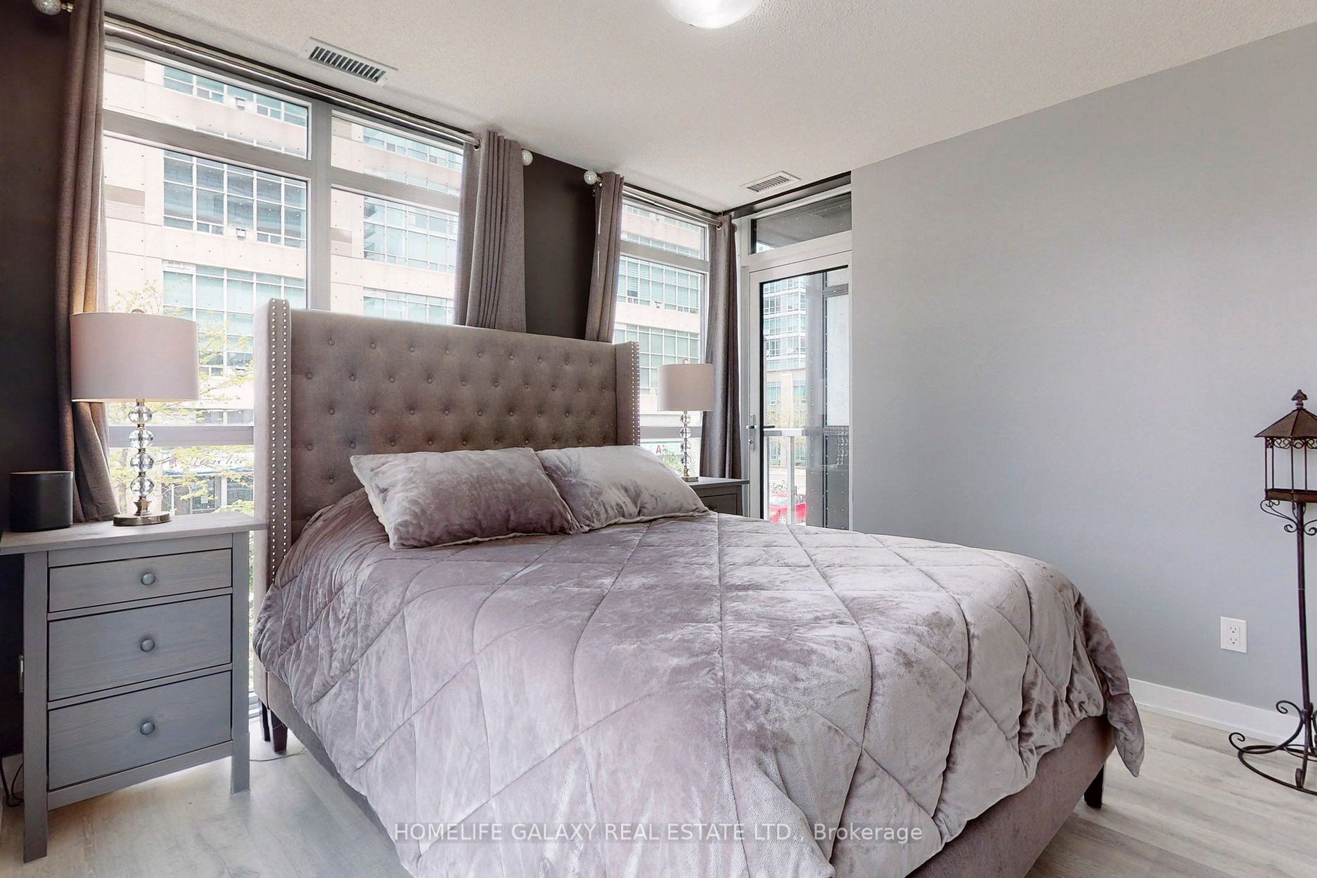 251 Manitoba St, #101