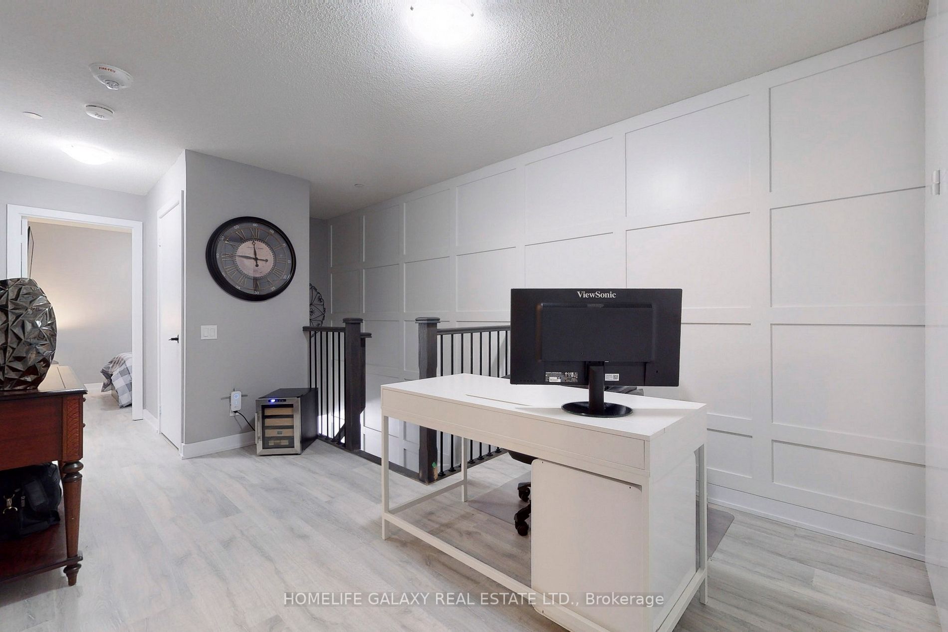 251 Manitoba St, #101