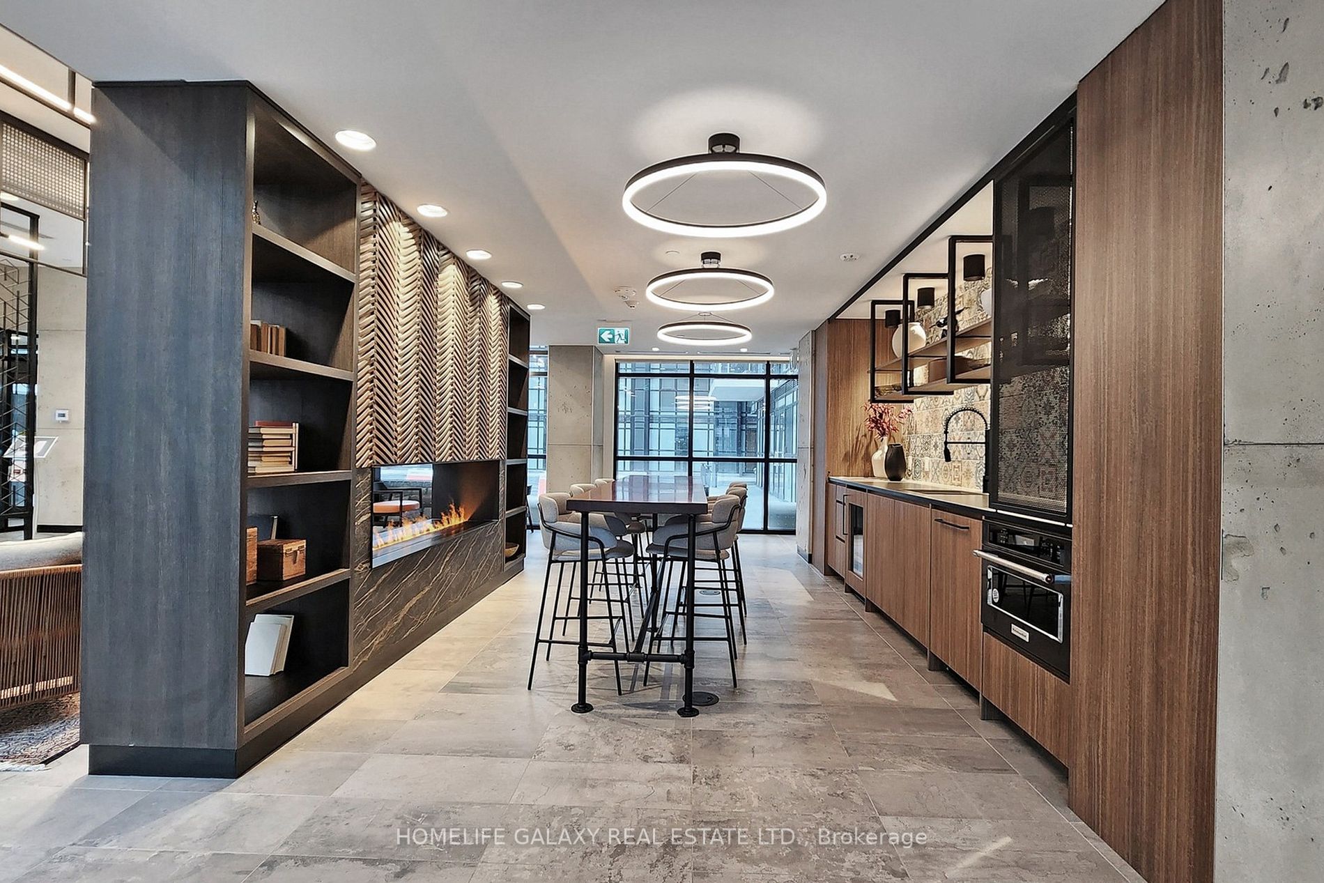 251 Manitoba St, #101
