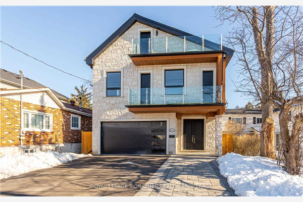 886 Atwater Ave, Mississauga