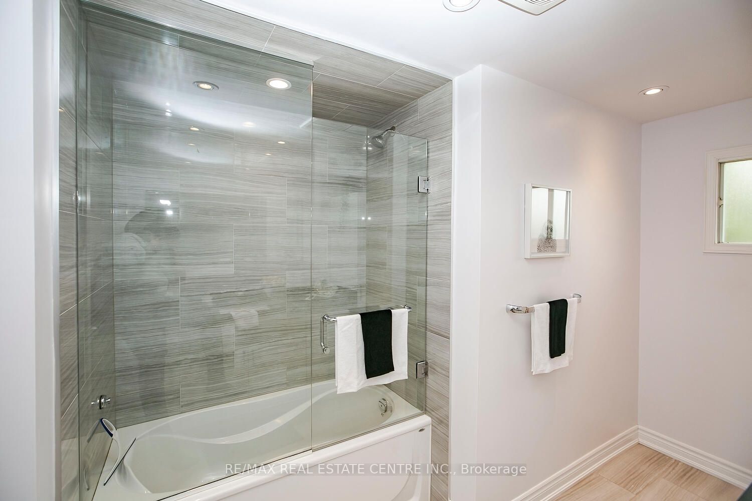 Listing W6009400 - Large Photo # 18