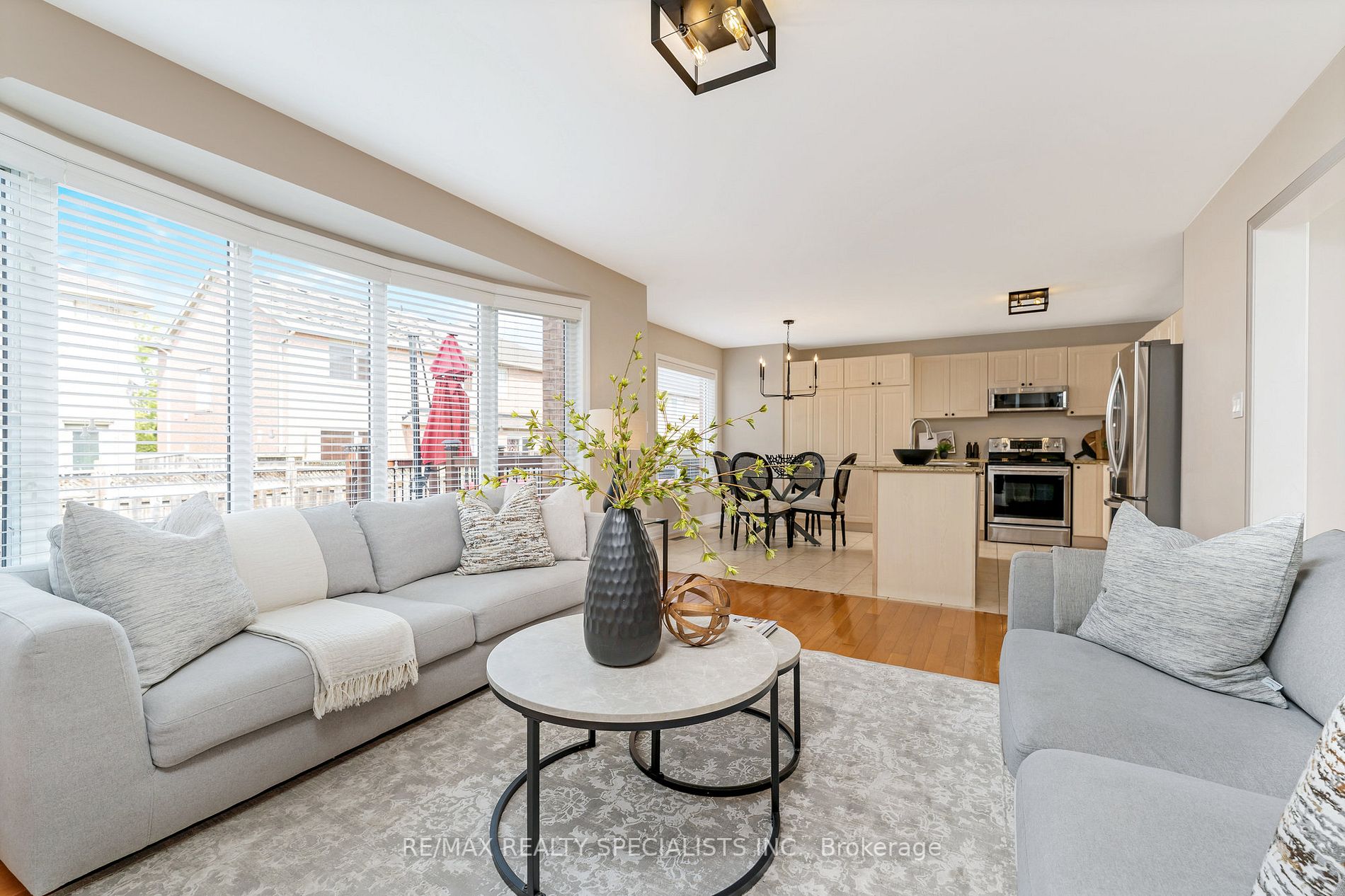 Listing W6009700 - Large Photo # 13