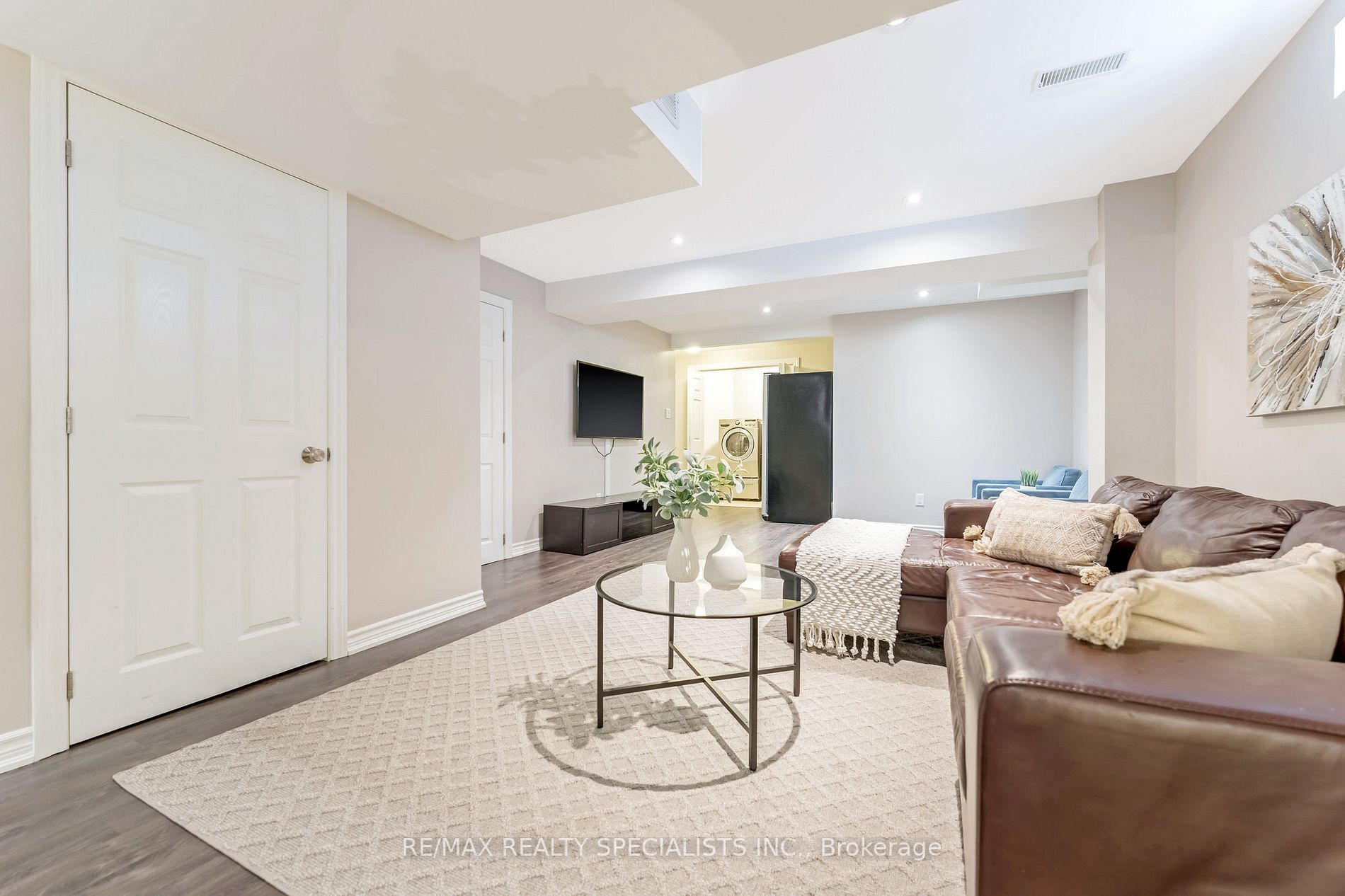 Listing W6009700 - Large Photo # 32