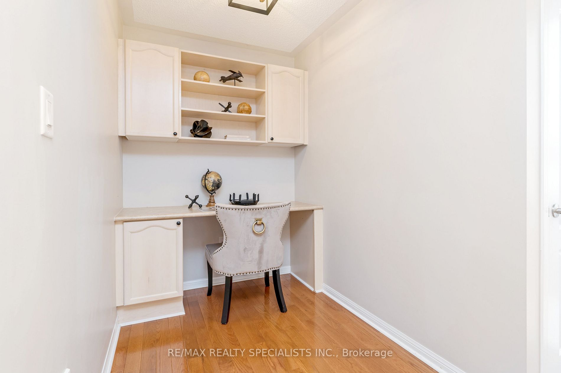 Listing W6009700 - Large Photo # 22