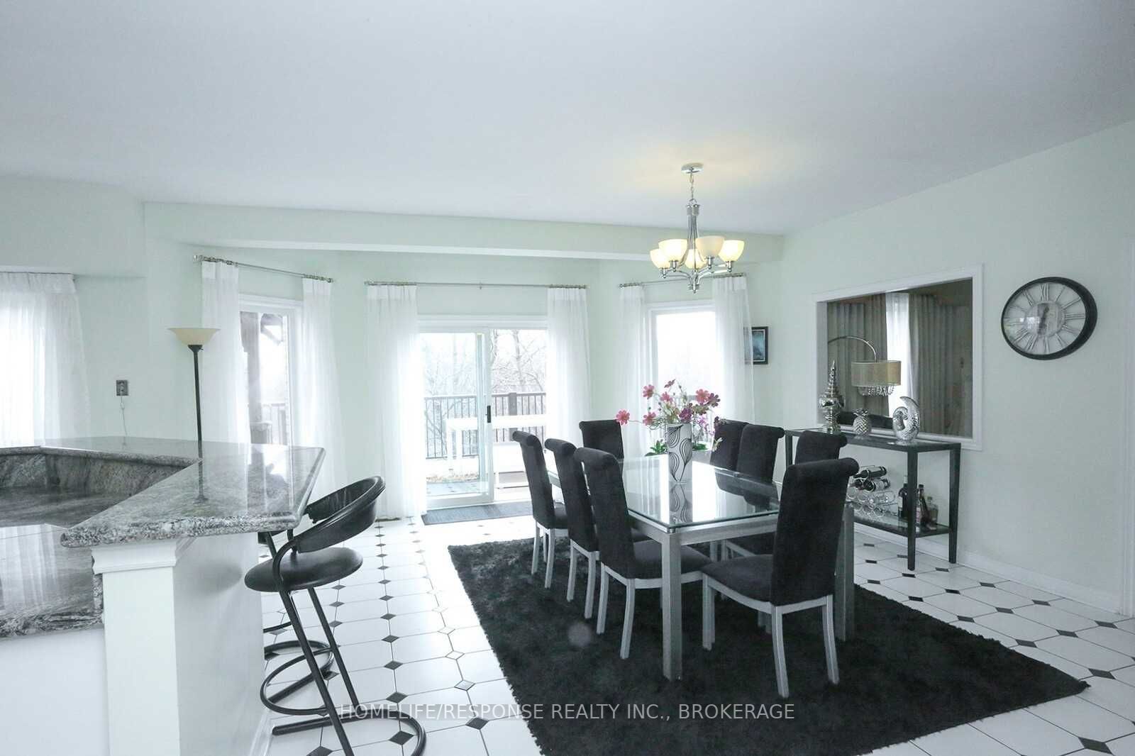 2166 Erin Centre Blvd