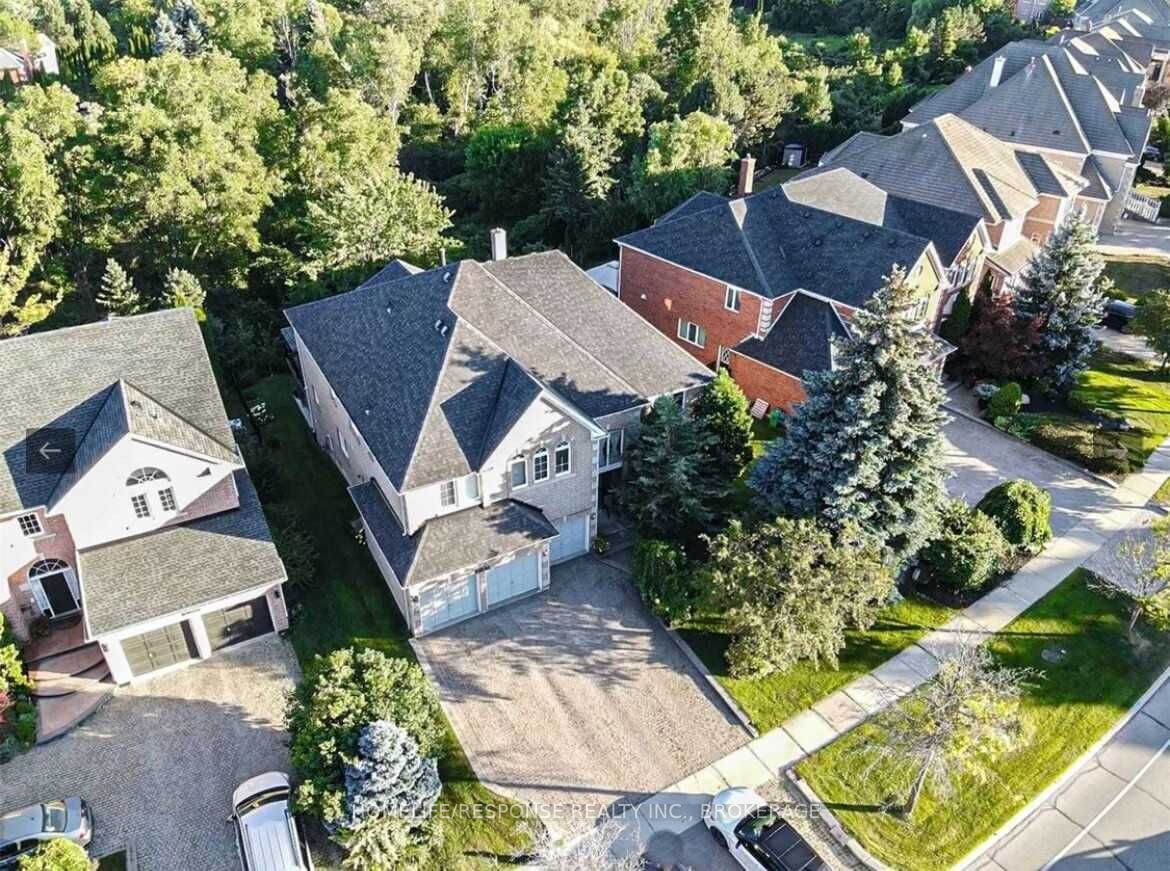 2166 Erin Centre Blvd