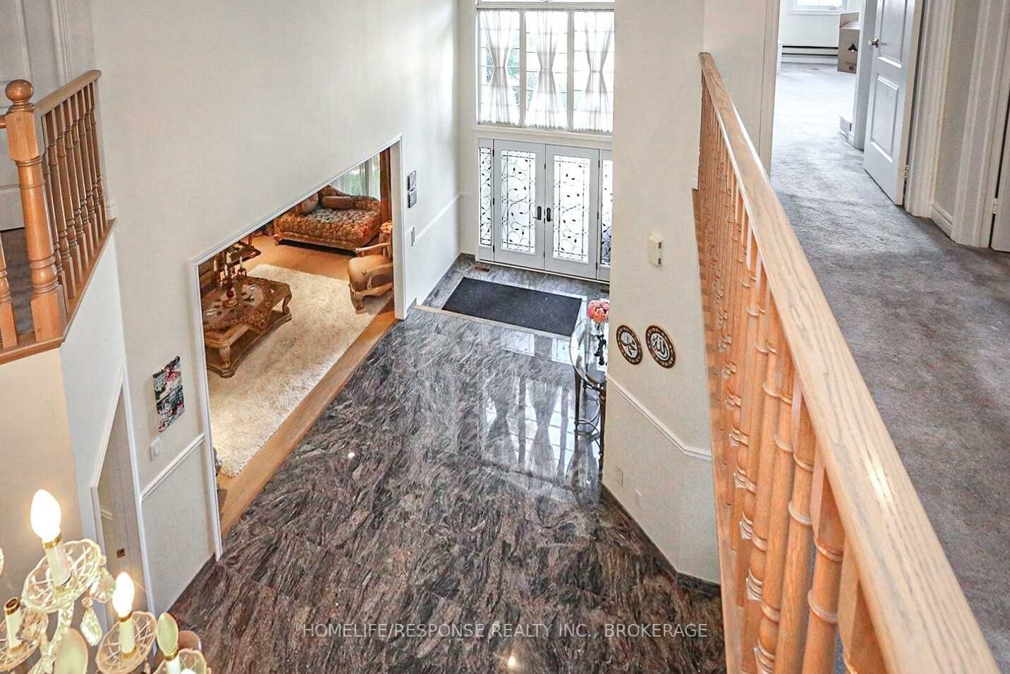 2166 Erin Centre Blvd