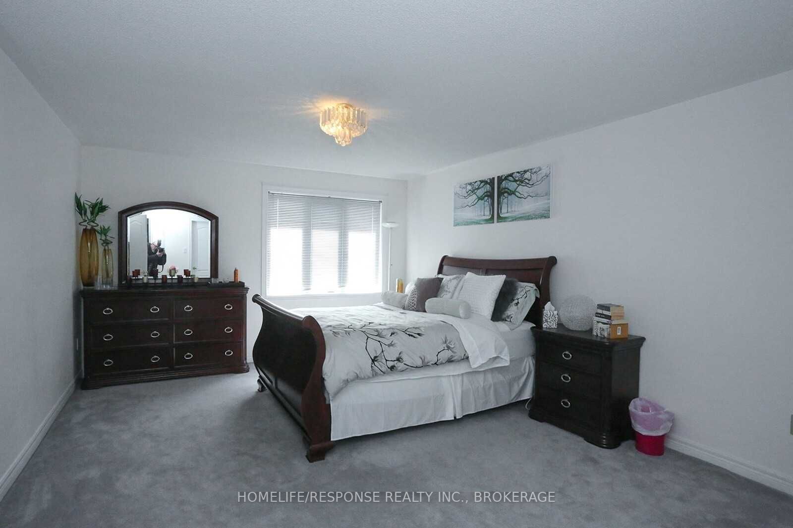 2166 Erin Centre Blvd