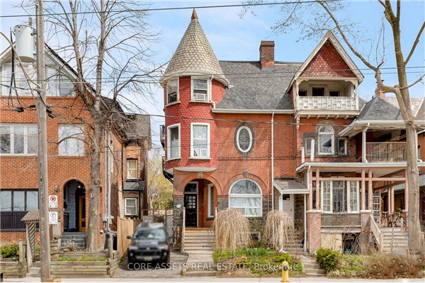1536 King St W