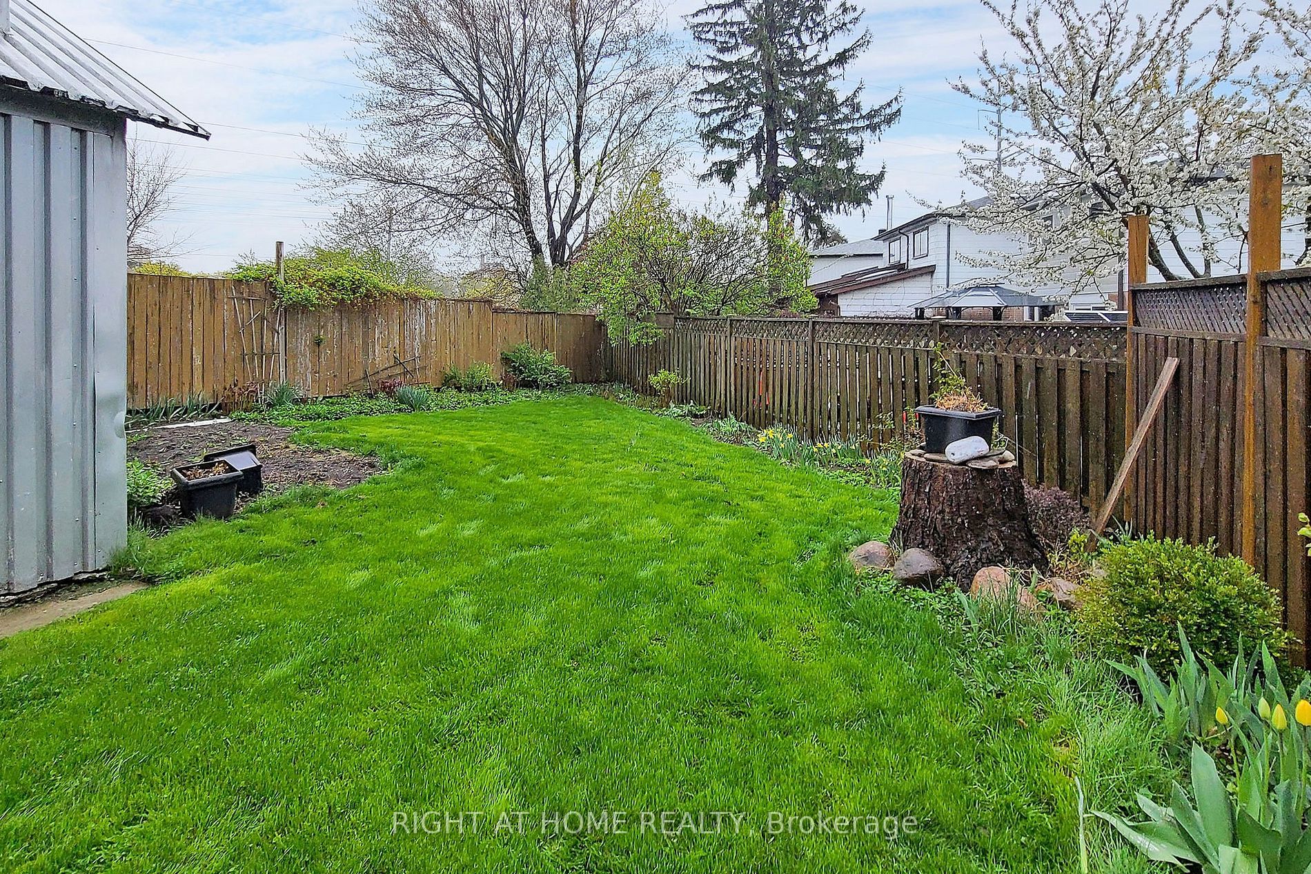 521 Boismere Crt