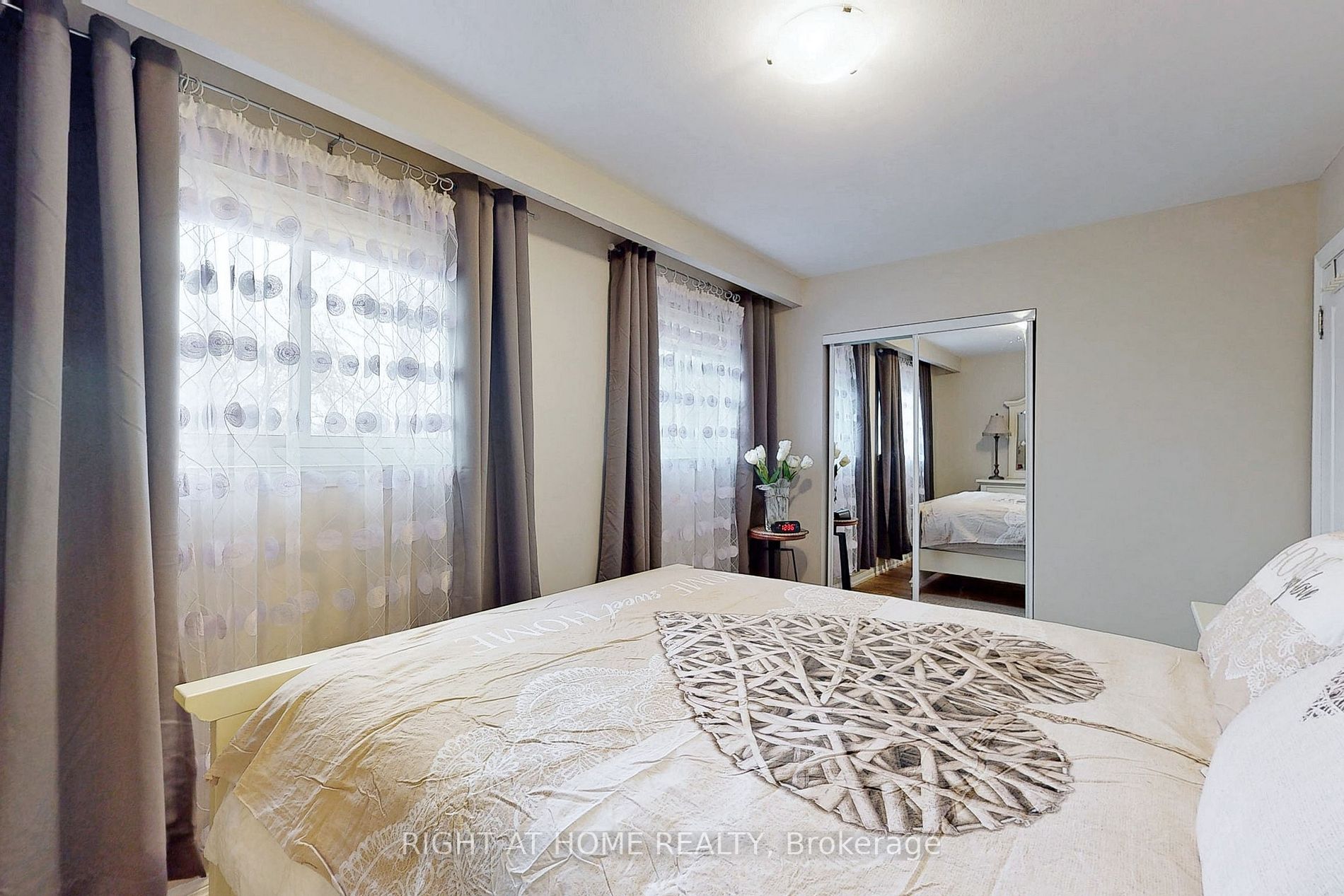521 Boismere Crt