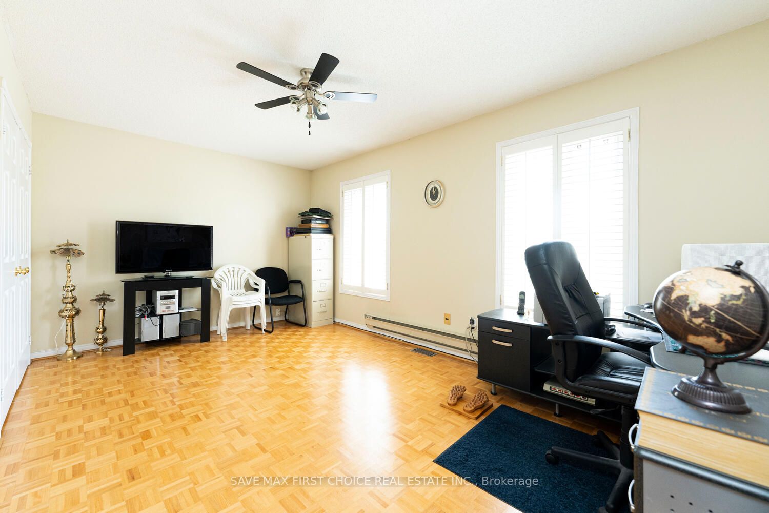 4812 Crystal Rose Dr