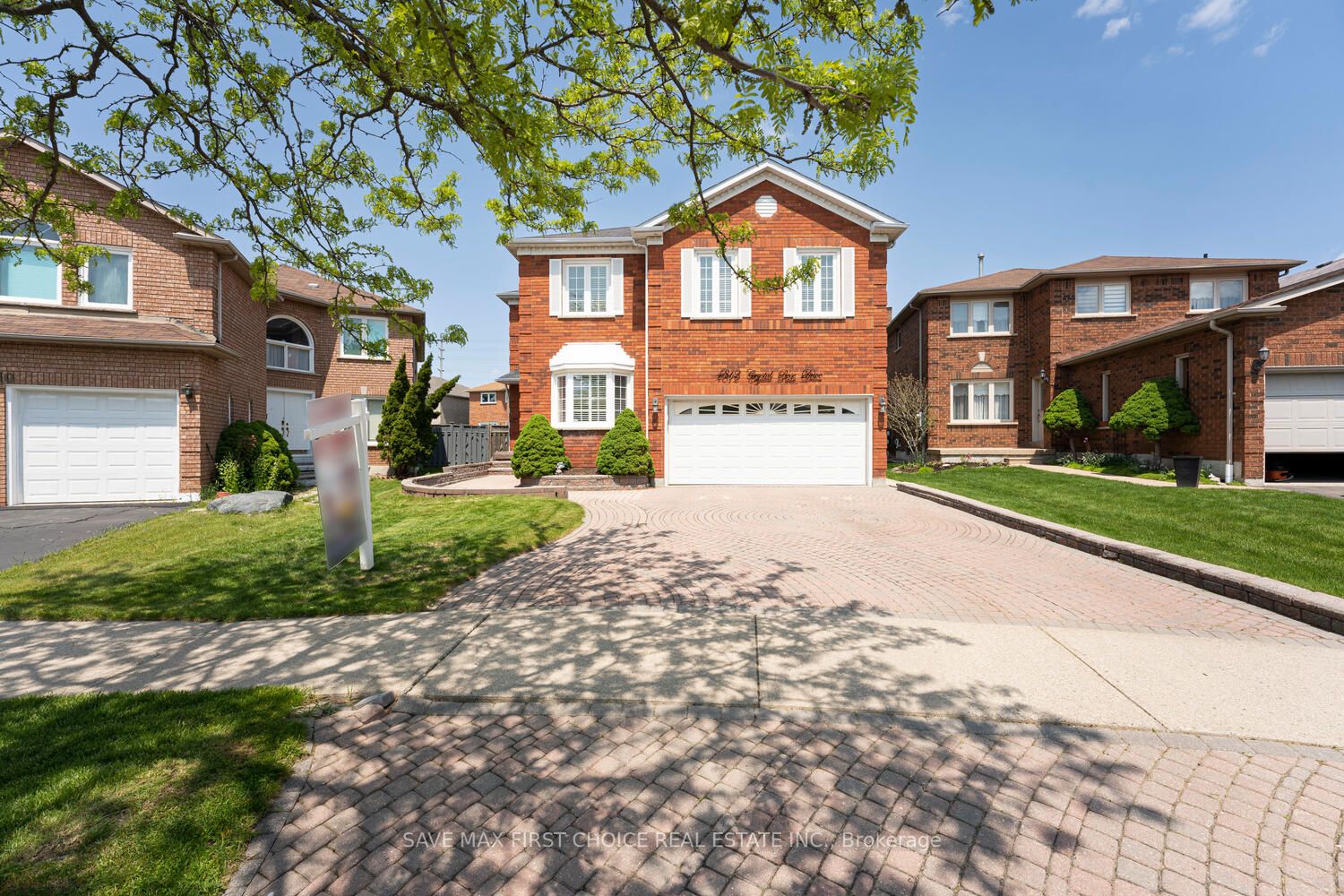 4812 Crystal Rose Dr