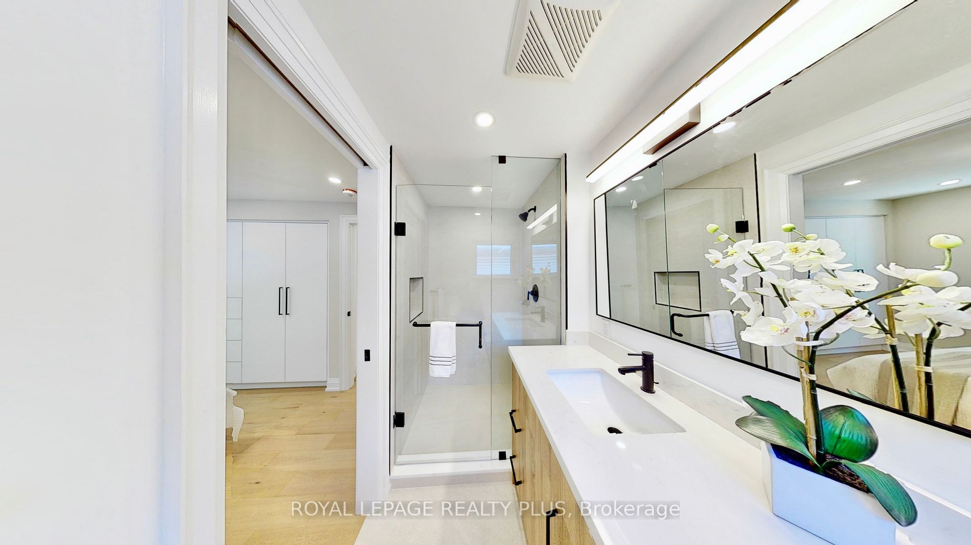Listing W6010380 - Large Photo # 20