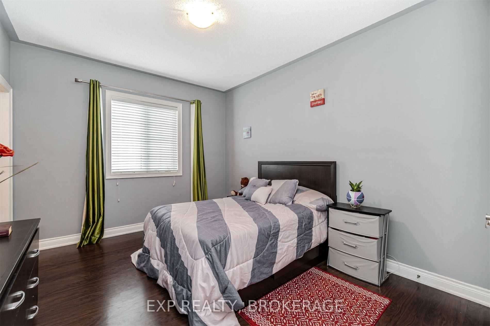 40 Squire Ellis Dr