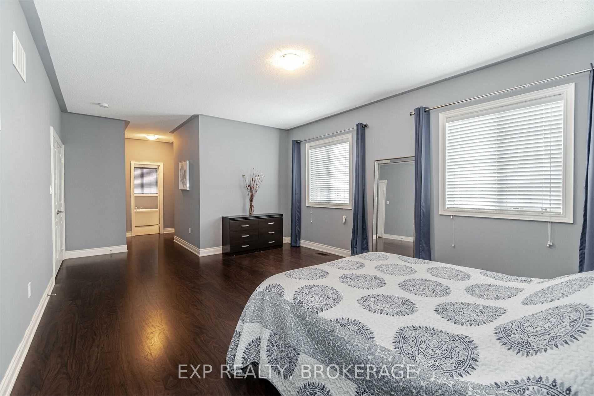 40 Squire Ellis Dr