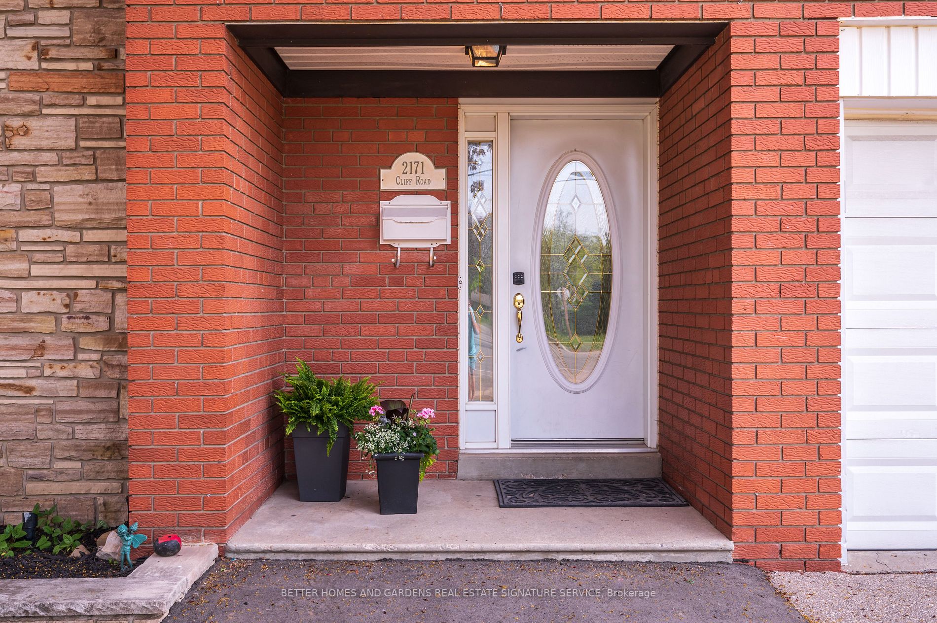Listing W6010532 - Large Photo # 2