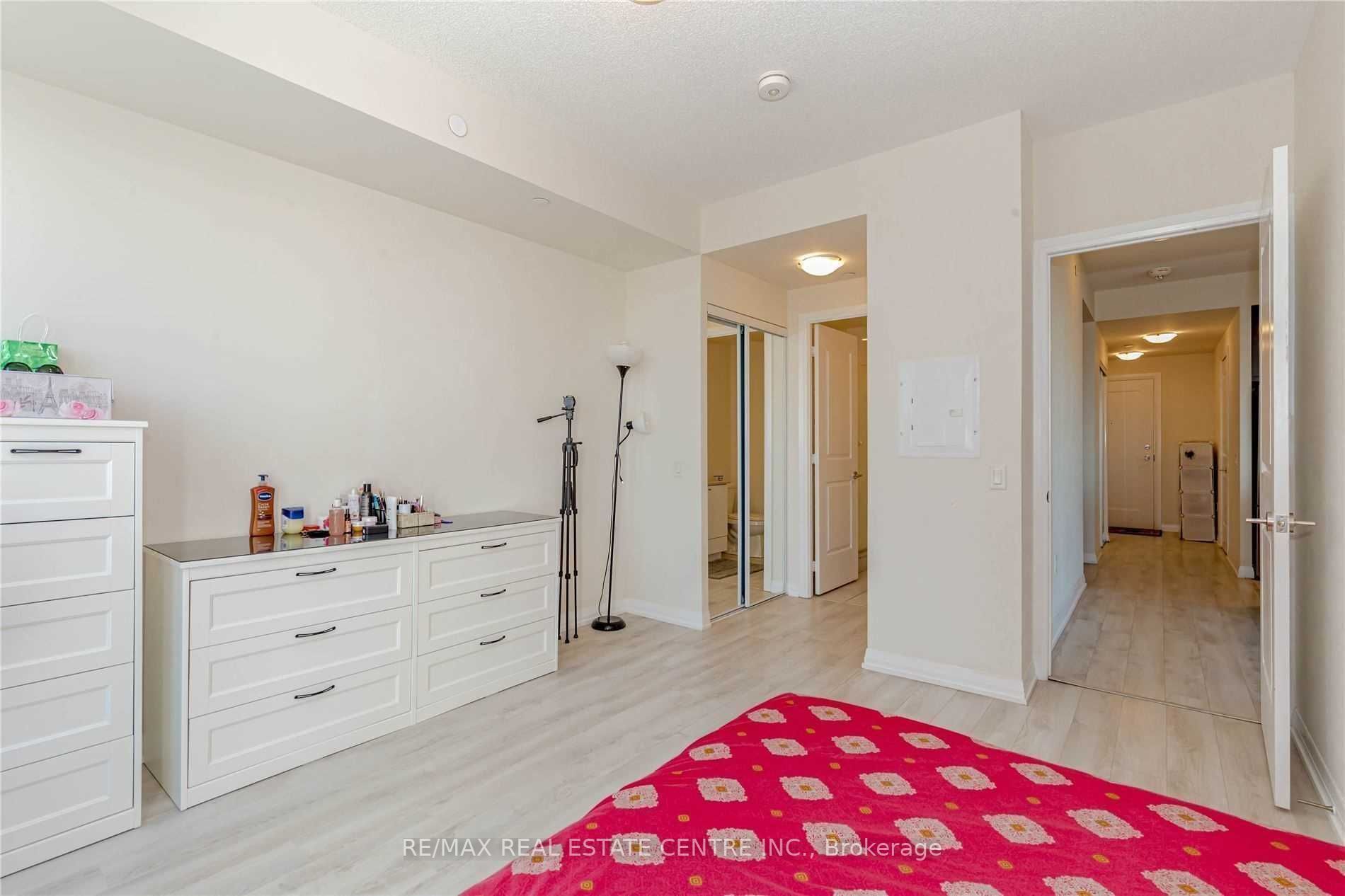 35 Watergarden Dr, #413