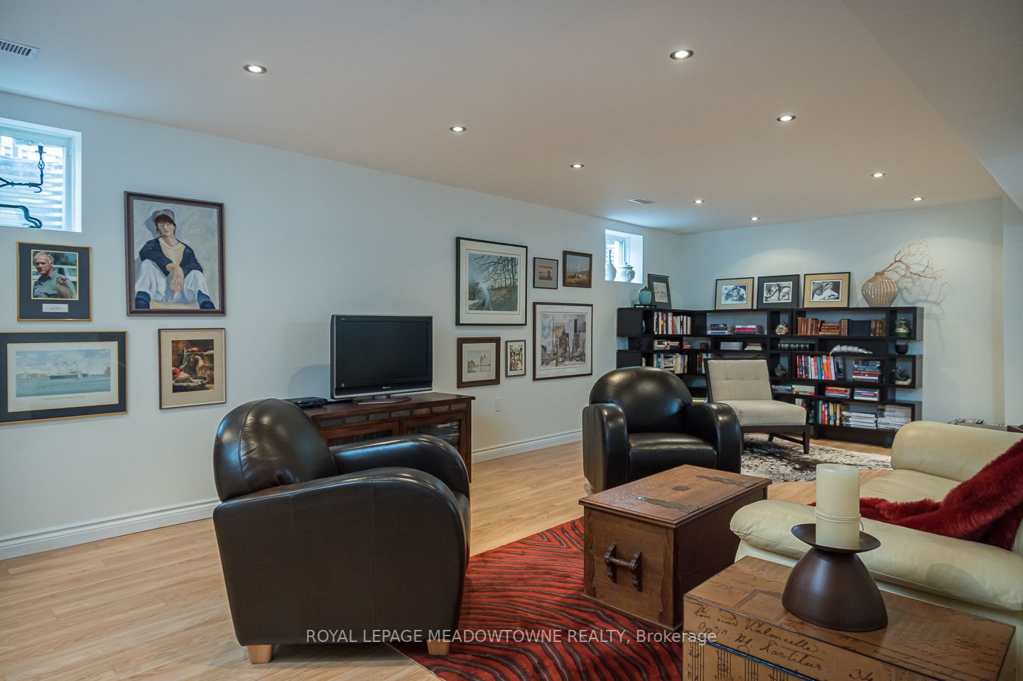832 Rayner Court