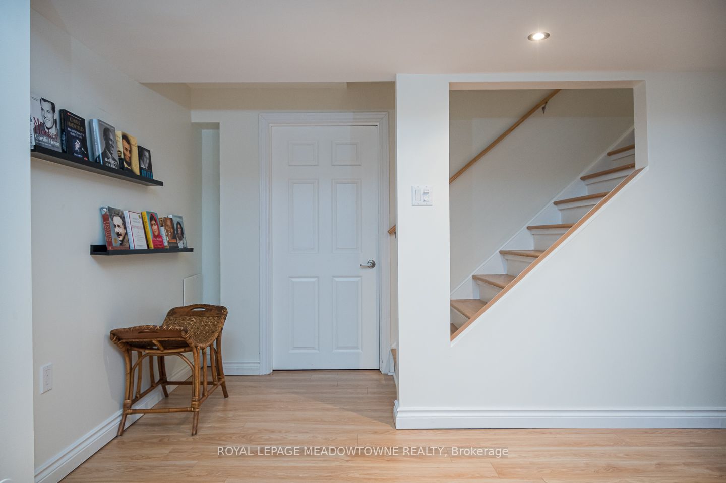 832 Rayner Court
