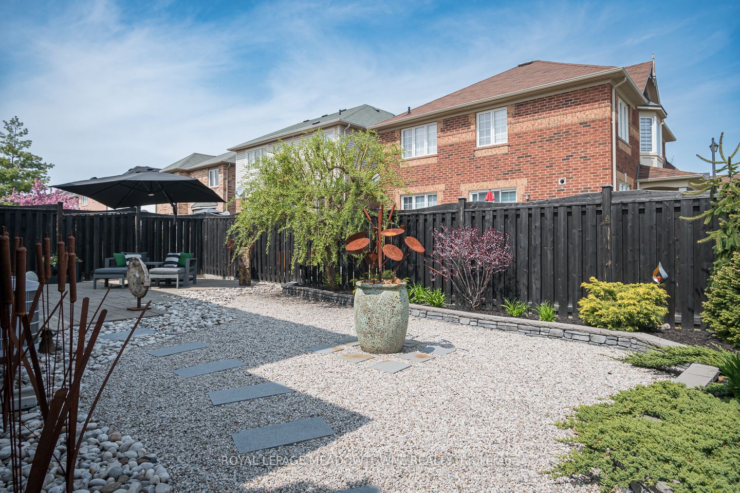 832 Rayner Court