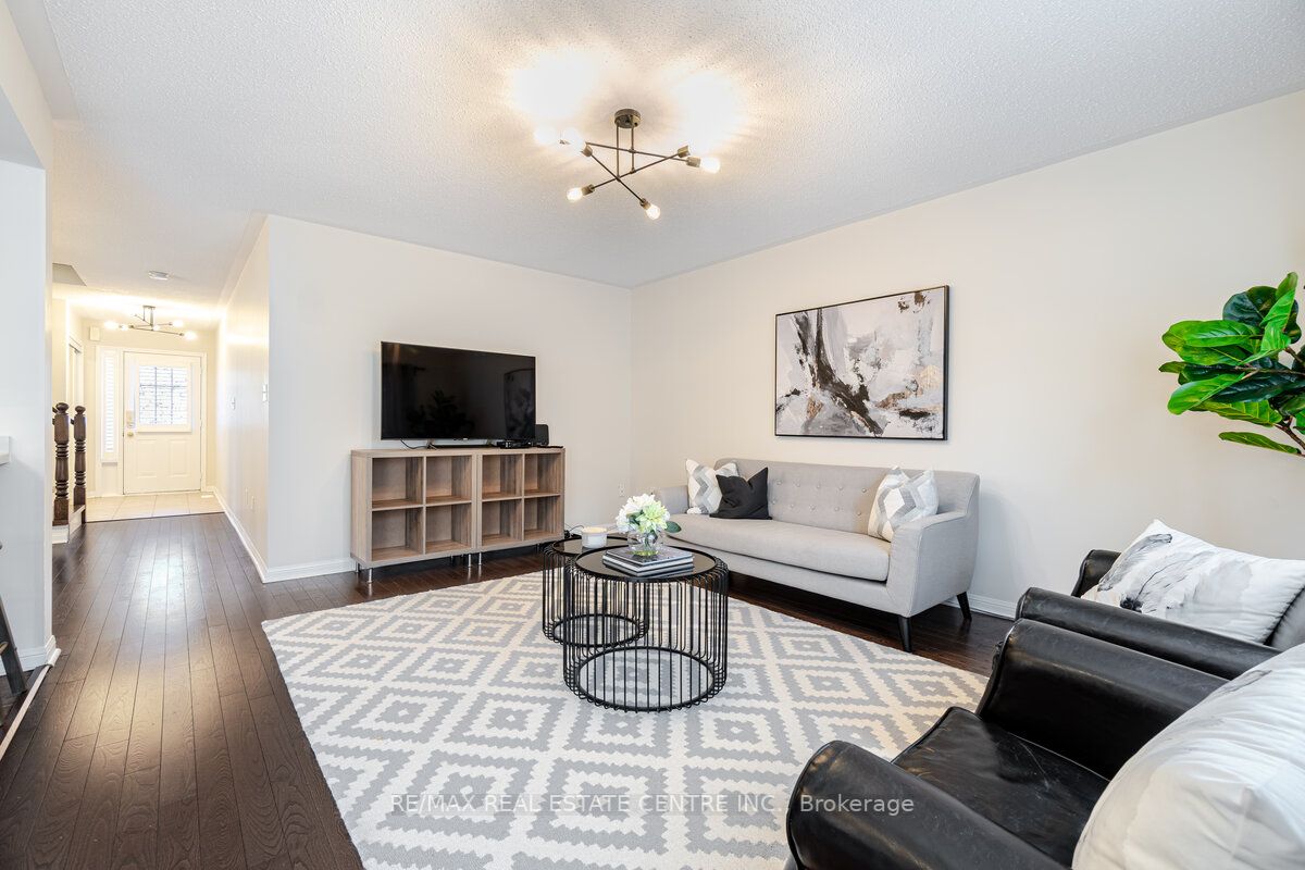 Listing W6010920 - Large Photo # 8