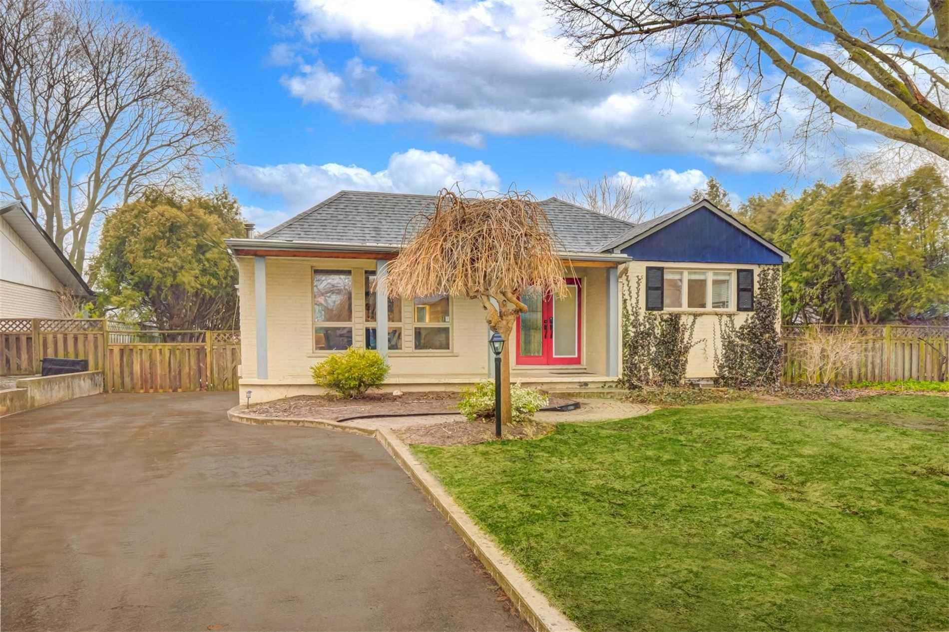 1036 Marley Crescent